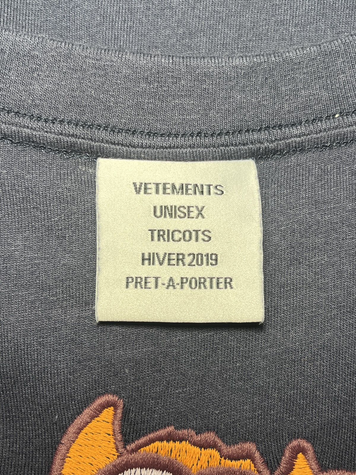 Vetements Vetements "Hug me" inside-out t-shirt Size US M / EU 48-50 / 2 - 4 Thumbnail