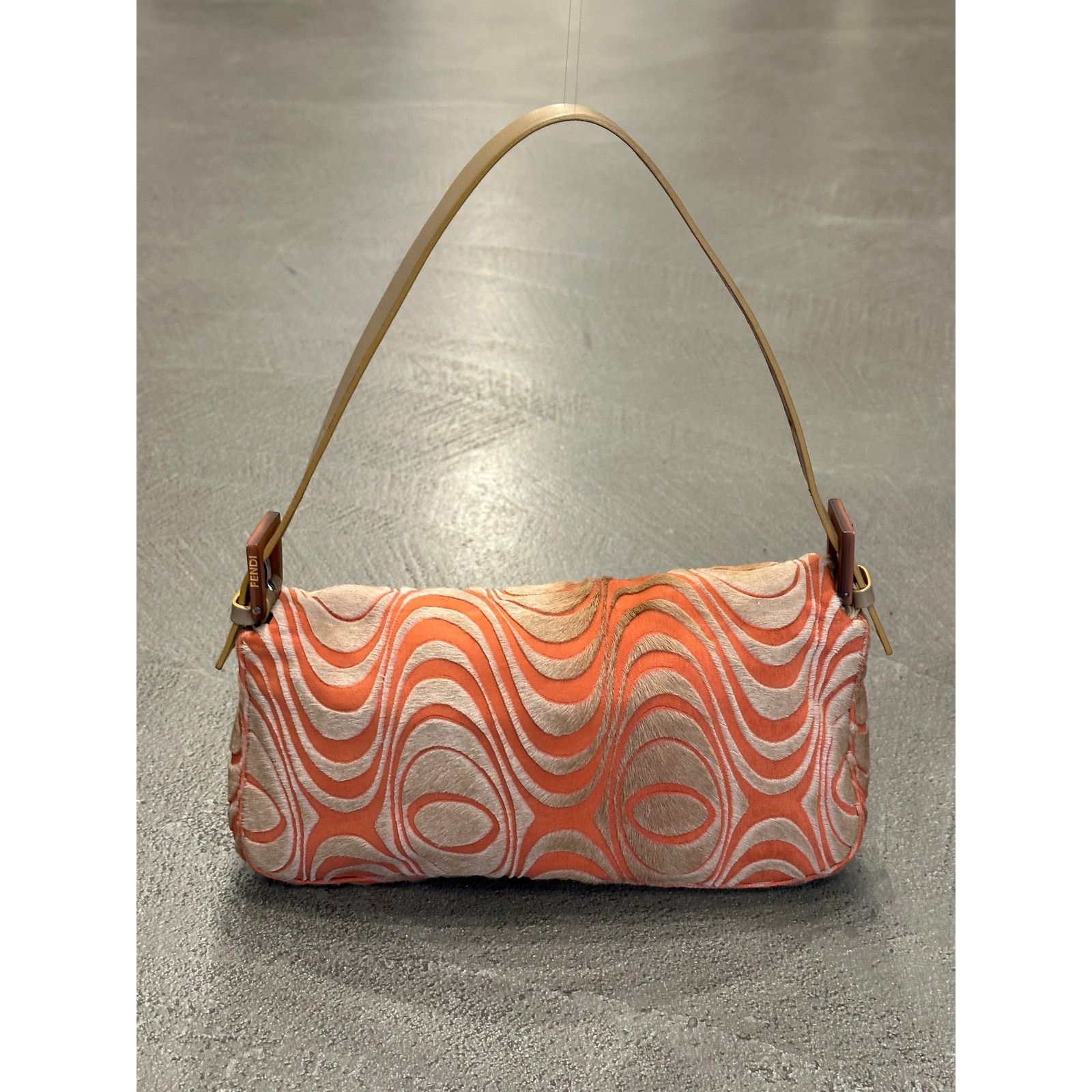 Fendi S/S2001 Fendi asymmetrical pony hair Baguette bag Size ONE SIZE - 4 Thumbnail