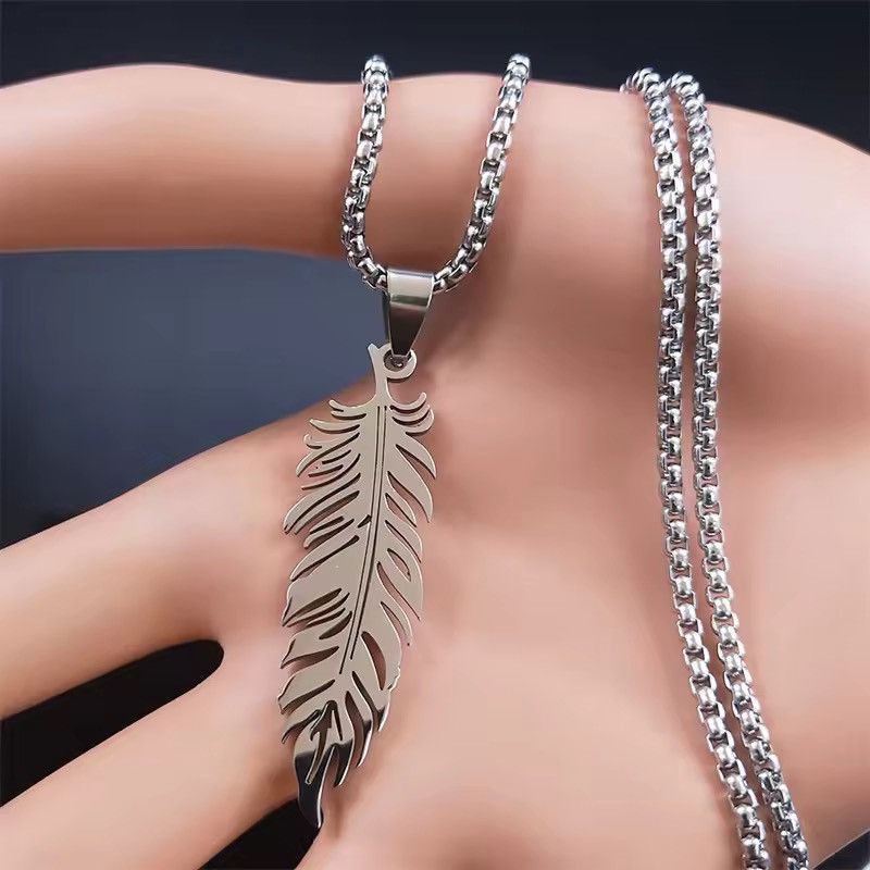 Jewelry Silver Feather Pendant Necklace Size ONE SIZE - 2 Thumbnail