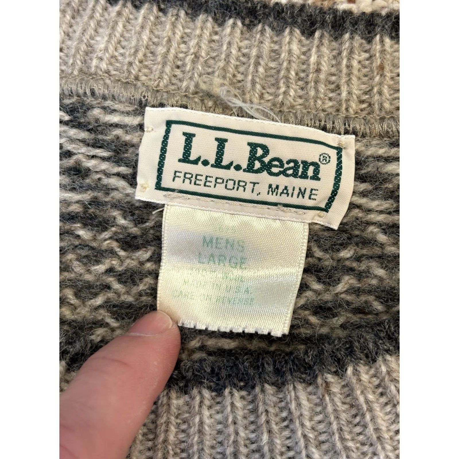 Vintage VINTAGE LL Bean Wool USA Crew Neck Plaid Sweater Mens Large Size US L / EU 52-54 / 3 - 2 Thumbnail