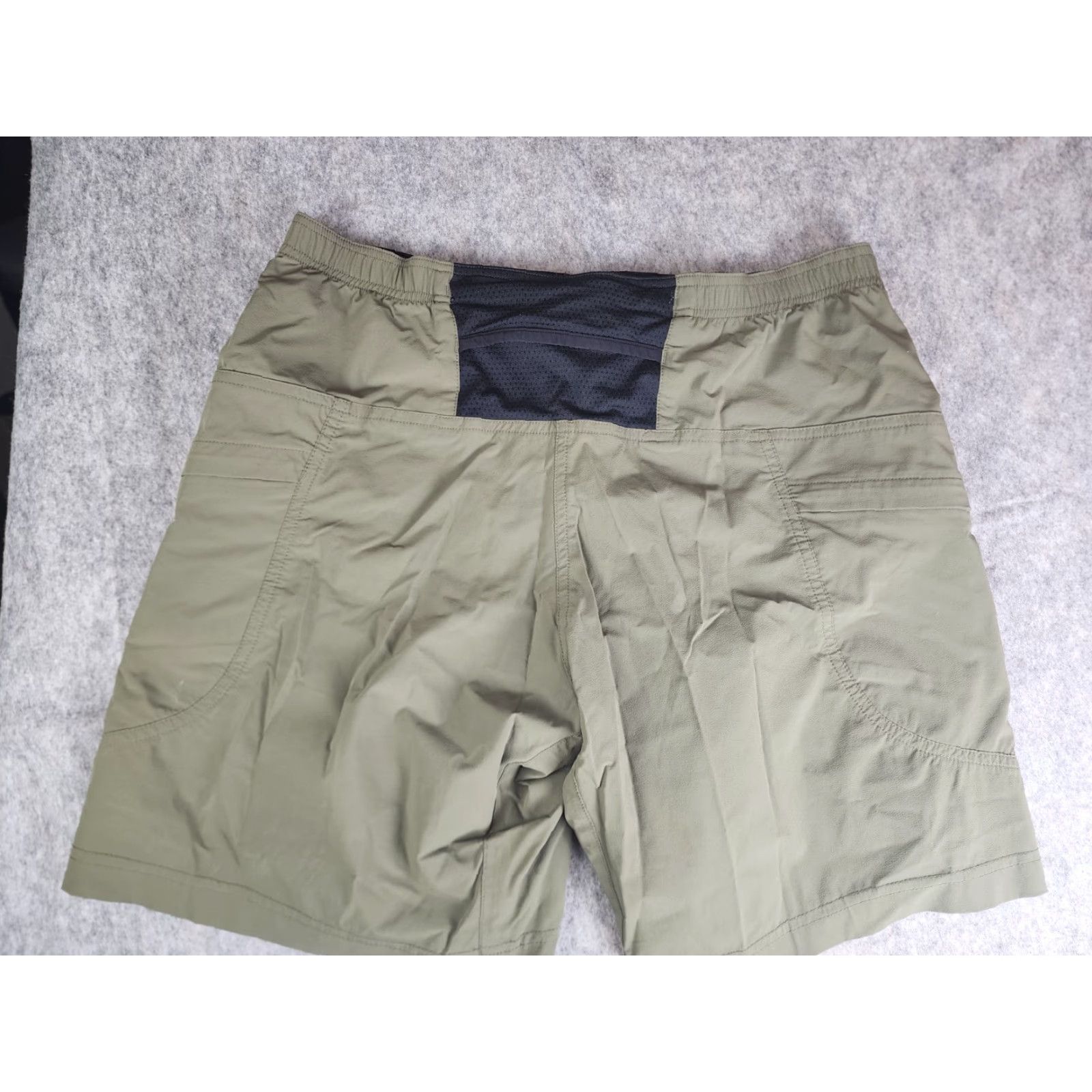 Vintage REI Chino Shorts Mens Medium Nylon Casual Golf Outdoors Hiking Lightweight Green Regular Rise Mid 10-12 in Slash Pocket Streetwear? Size US 31 - 5 Thumbnail