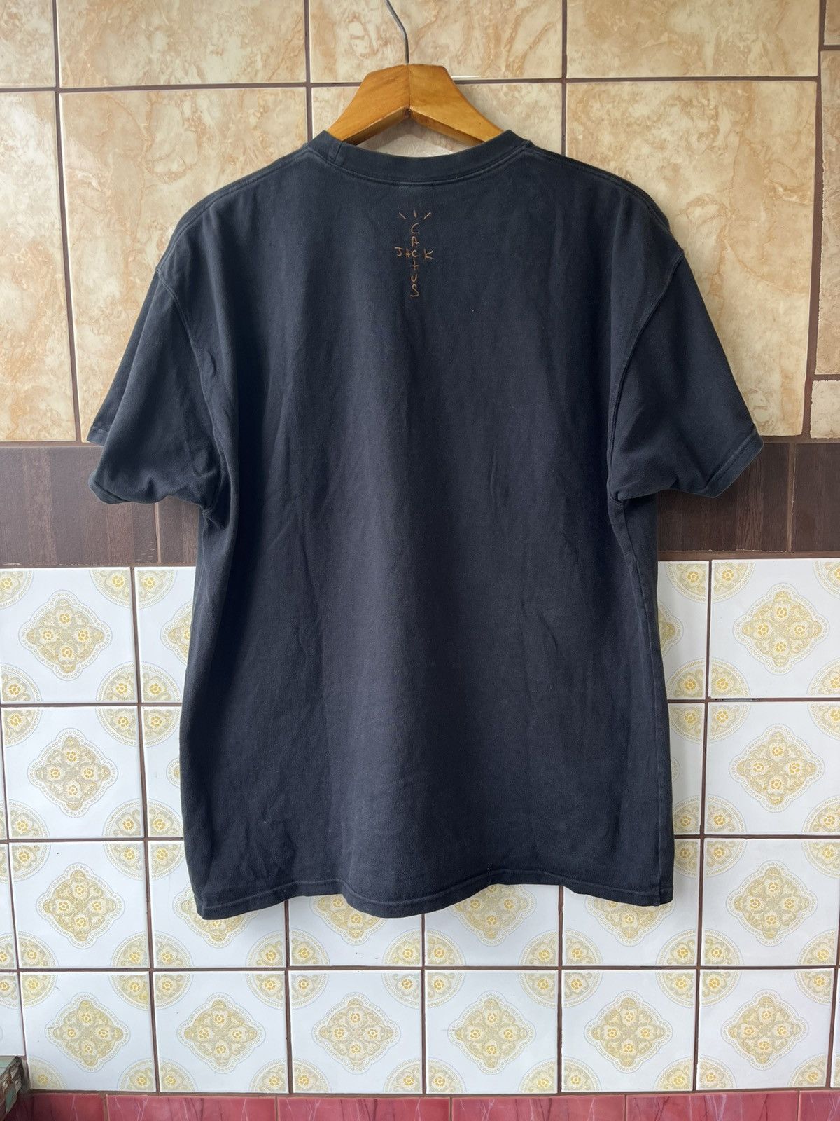 Nike × Travis Scott Nike Cactus Jack pocket tee shirt Size US L / EU 52-54 / 3 - 2 Thumbnail
