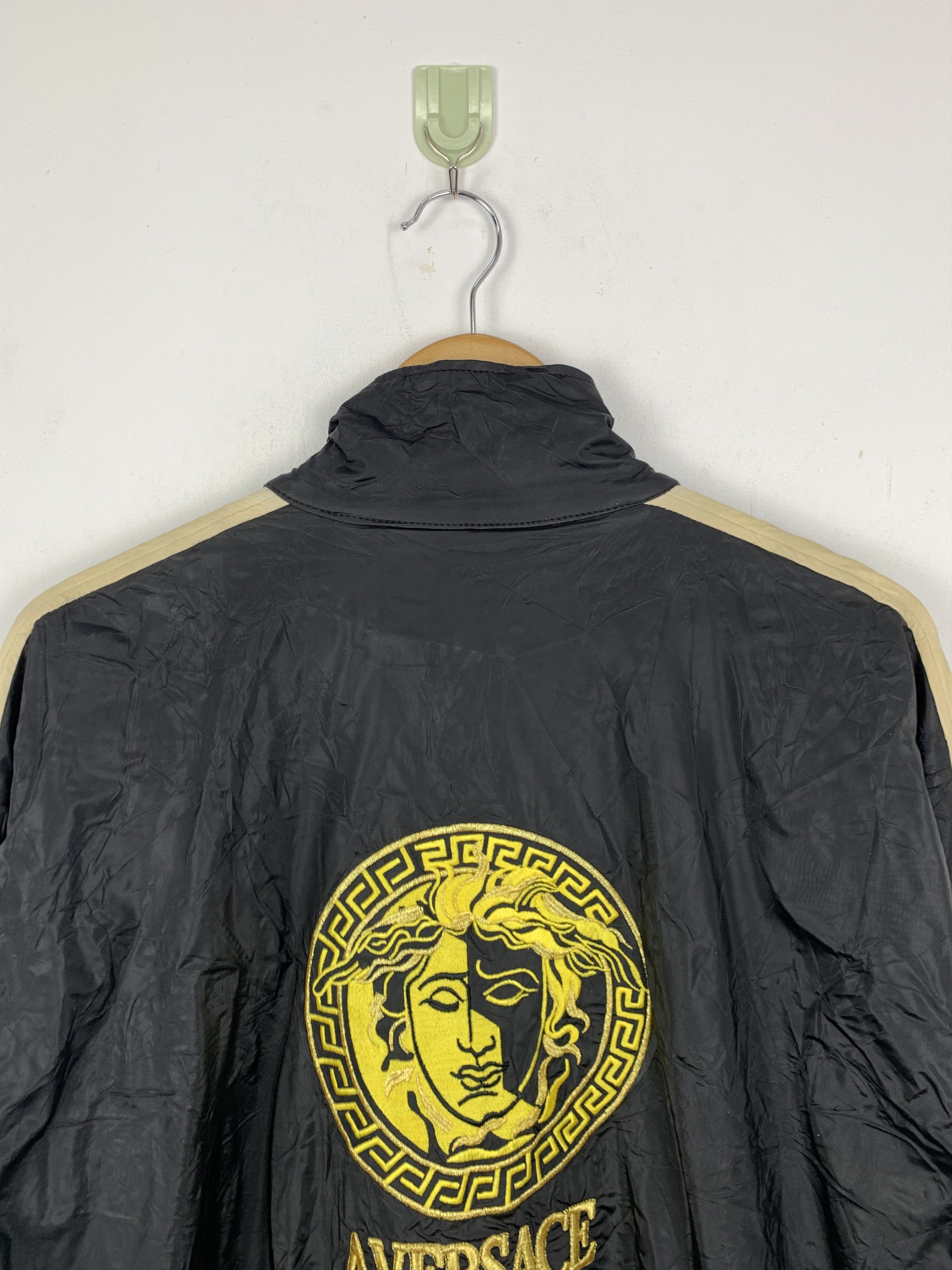 Versace Vintage A. Versace Embroidered Windbreaker Jacket J1348 Size US L / EU 52-54 / 3 - 2 Thumbnail