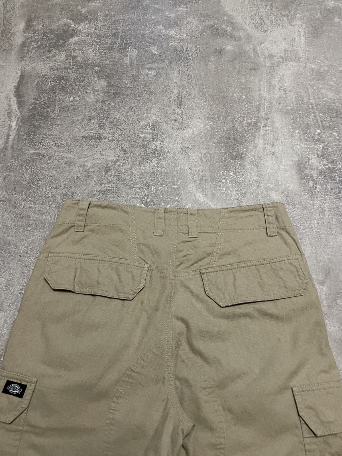 Dickies × Vintage Vintage Dickies Baige Cargo Shorts Size 30 Size US 30 / EU 46 - 11 Thumbnail