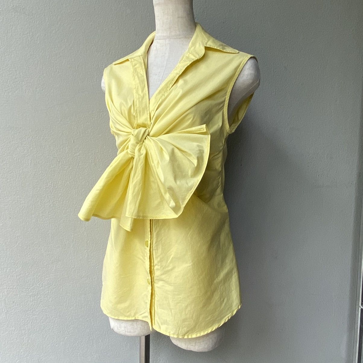 Yves Saint Laurent Yves Saint Laurent Yellow Sleeveless Tie-Front Blouse Size S / US 4 / IT 40 - 21 Thumbnail