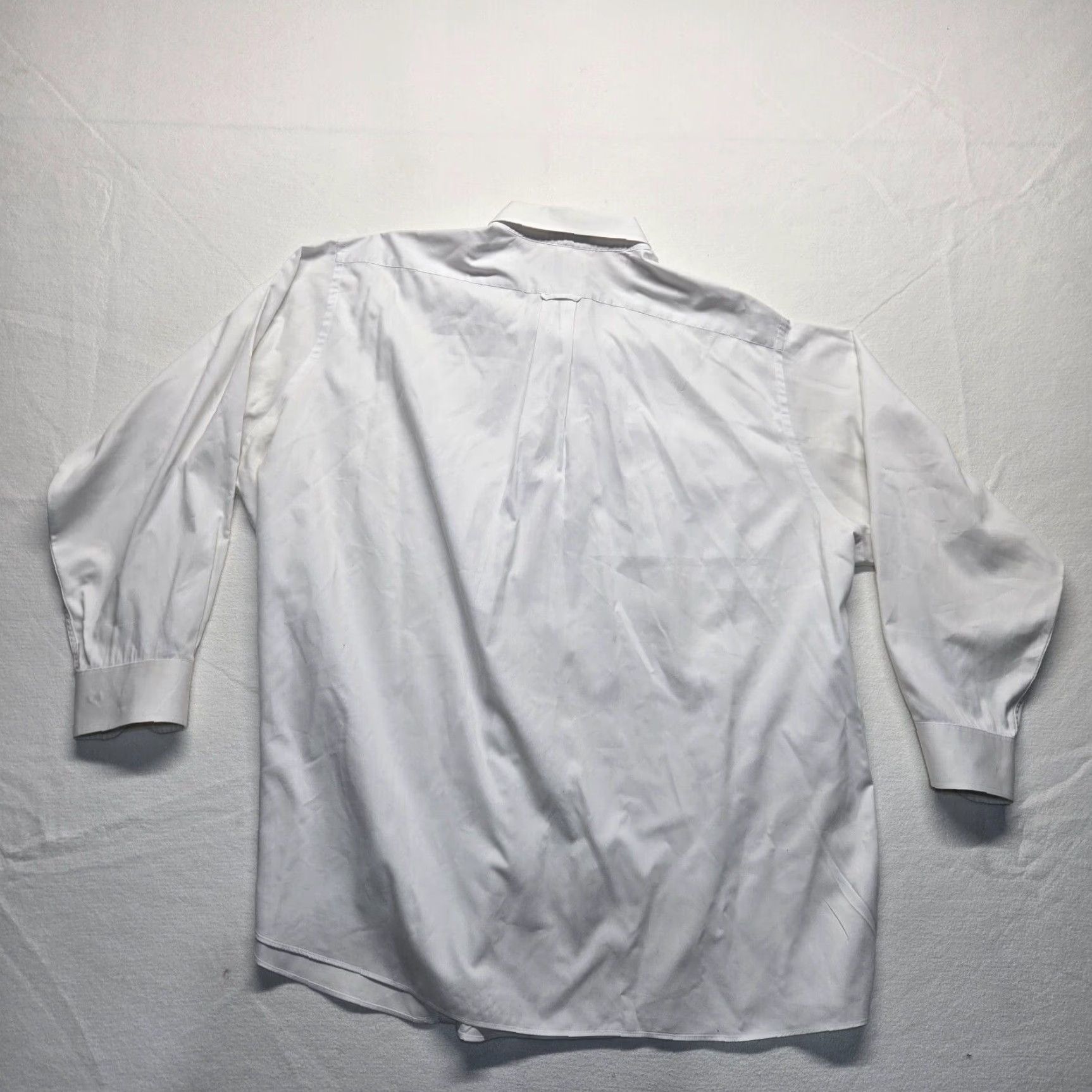 Izod IZOD Button-Up Shirt Mens Big & Tall 20 White Solid Long Sleeve Collared Cotton Blend Classic Fit Green? Wait no green. Size US XXL / EU 58 / 5 - 7 Thumbnail