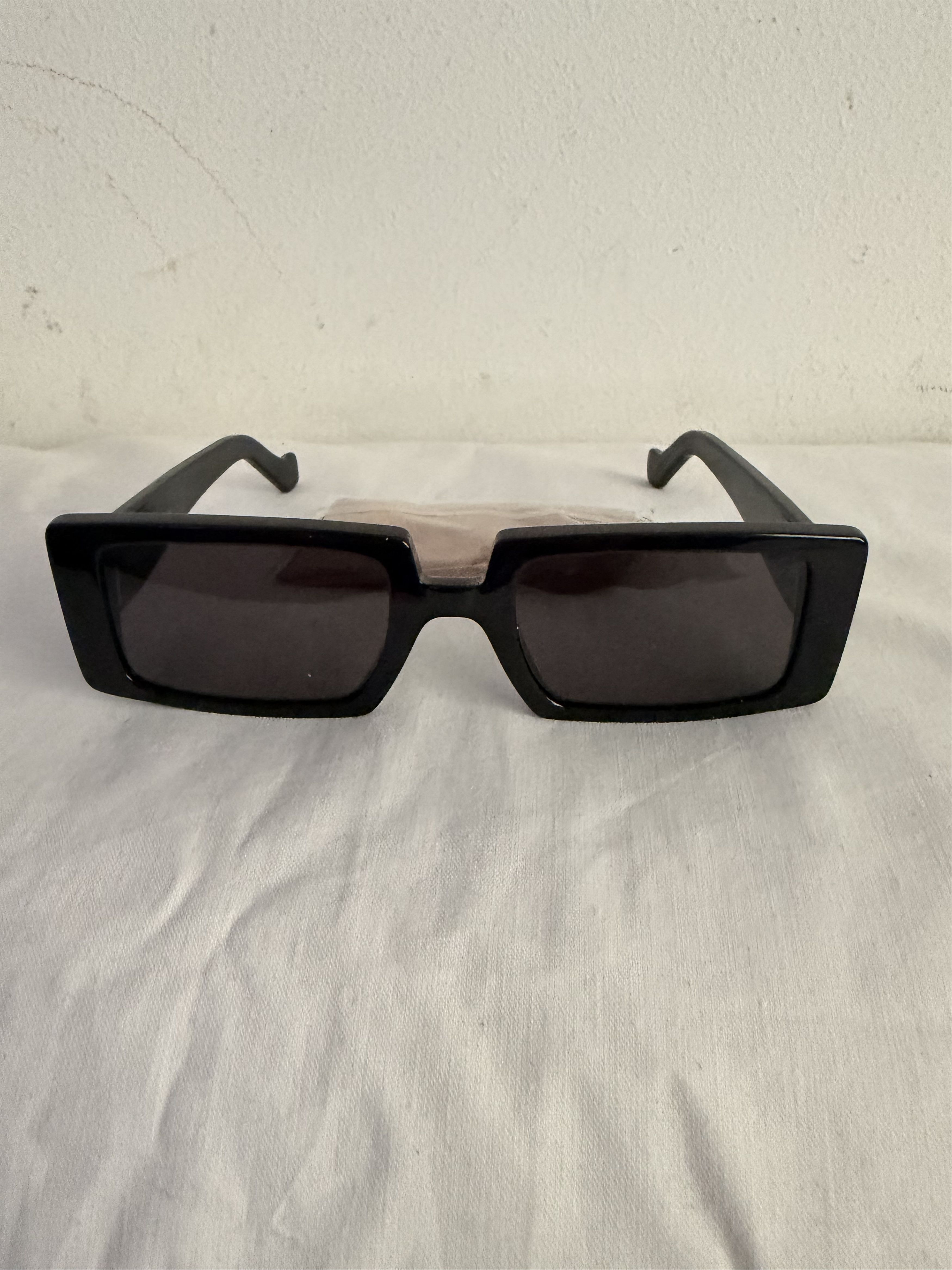 Loewe "Anagram" Rectangular Sunglasses (LW40028I) Size ONE SIZE - 3 Thumbnail