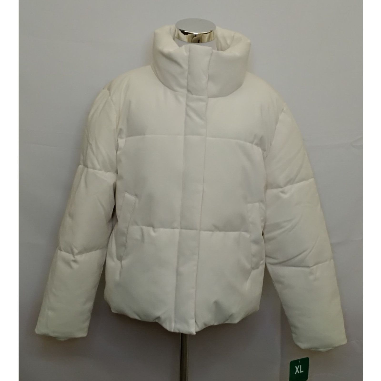 Levi's Levi's Corduroy Puffer Jacket Women's XL White Cropped NWT Size XL / US 12-14 / IT 48-50 - 2 Thumbnail