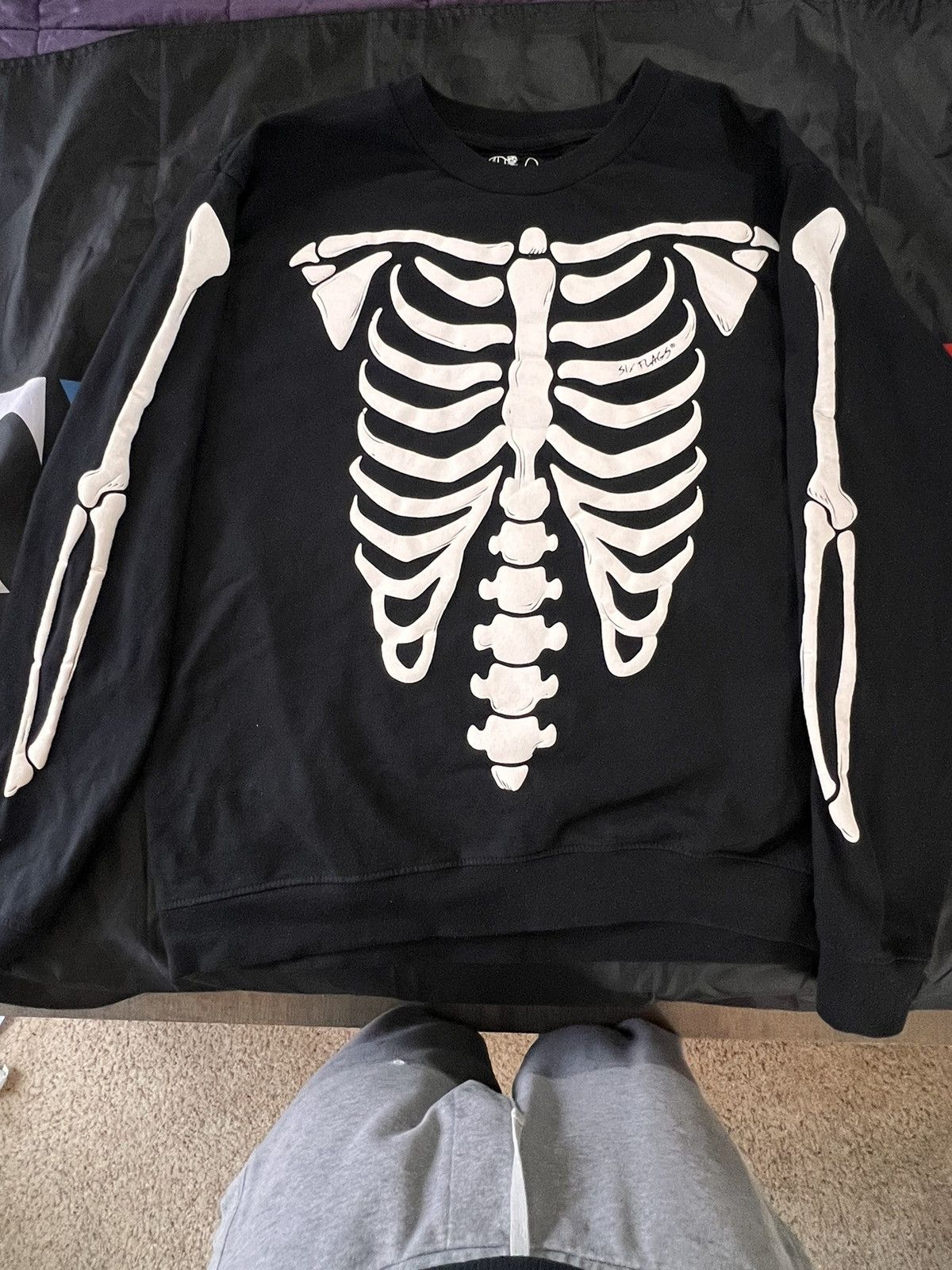 Warner Bros Skeleton Sweater Six Flags Size US L / EU 52-54 / 3 - 1 Thumbnail