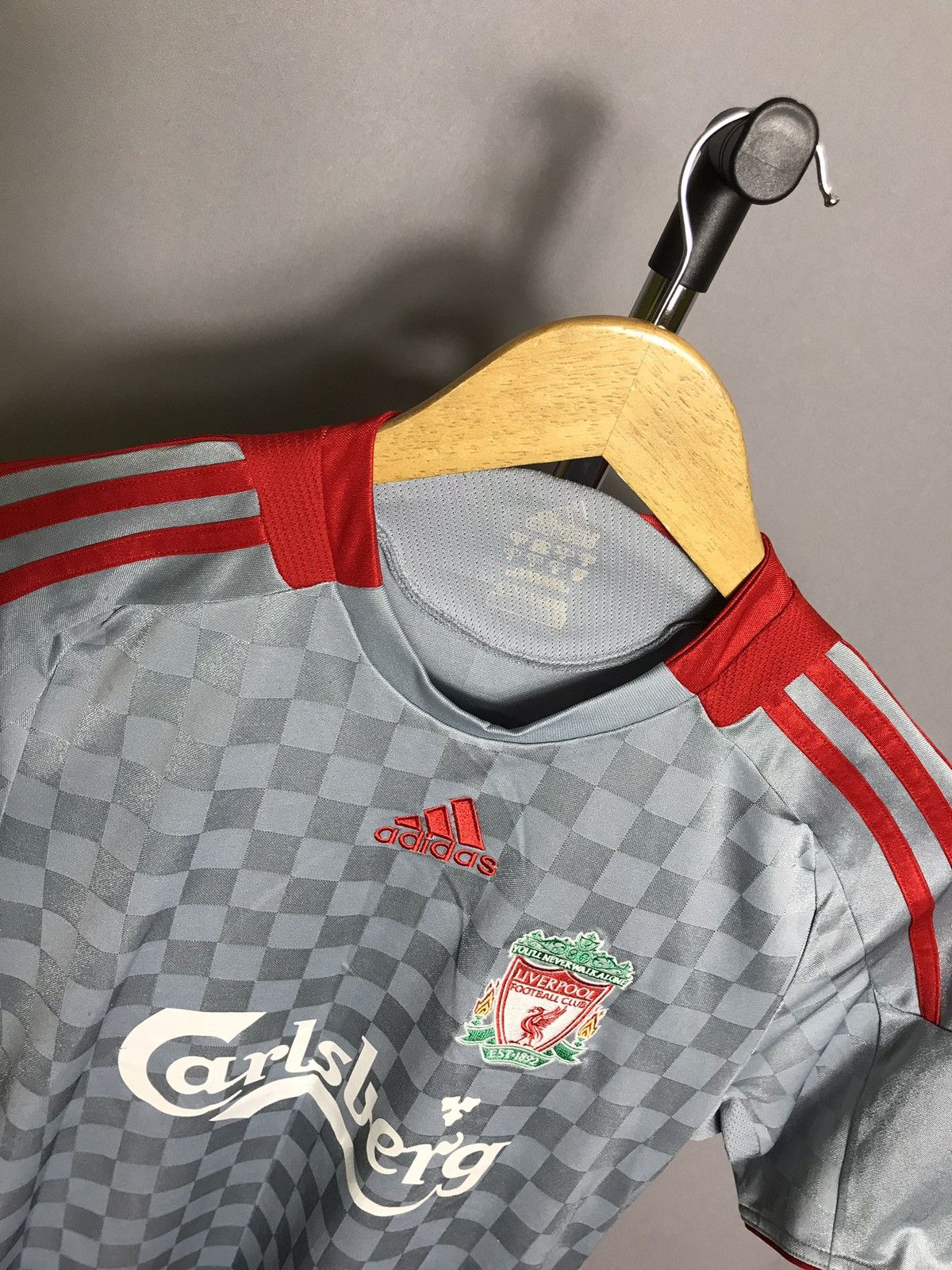 Vintage Shirt 2008 2009 Steven Gerrard Liverpool Away Jersey Gray #8 Size US S / EU 44-46 / 1 - 2 Thumbnail