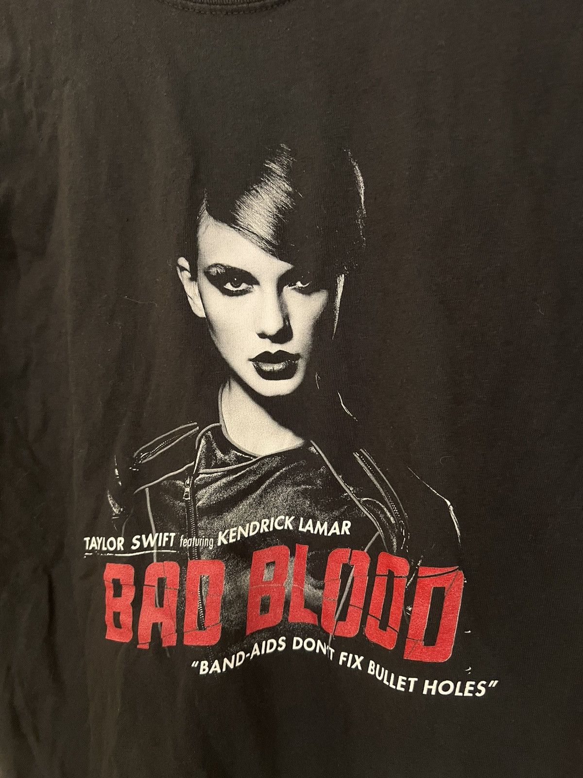 Band Tees × Vintage Vintage 00s Taylor Swift Bad Blood Promo Tee Size S / US 4 / IT 40 - 2 Thumbnail