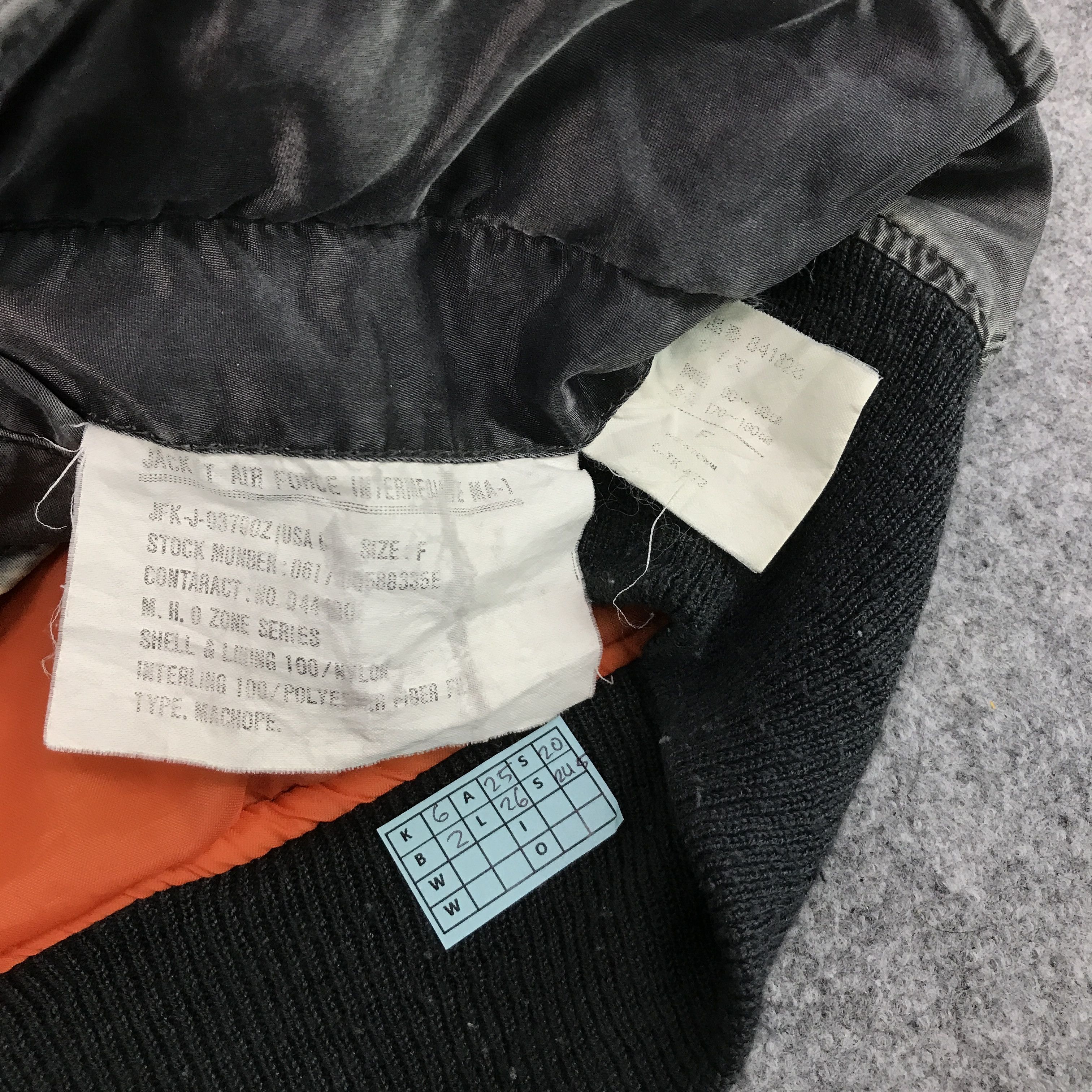 Japanese Brand BLACK FADED MA-1 STYLE BOMBERS JACKET Size US L / EU 52-54 / 3 - 11 Thumbnail