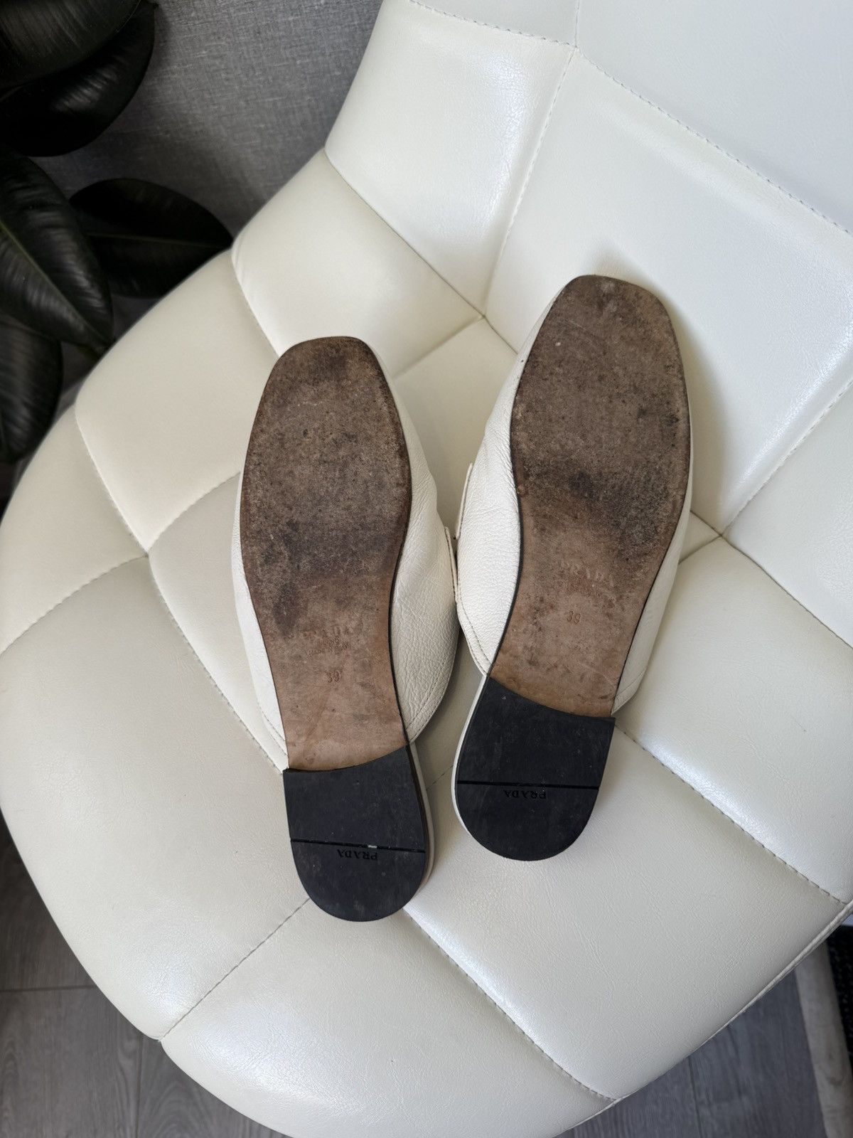 Prada Prada White Leather Backless Loafers Mules Blue Logo Detail Size US 9 / IT 39 - 12 Thumbnail