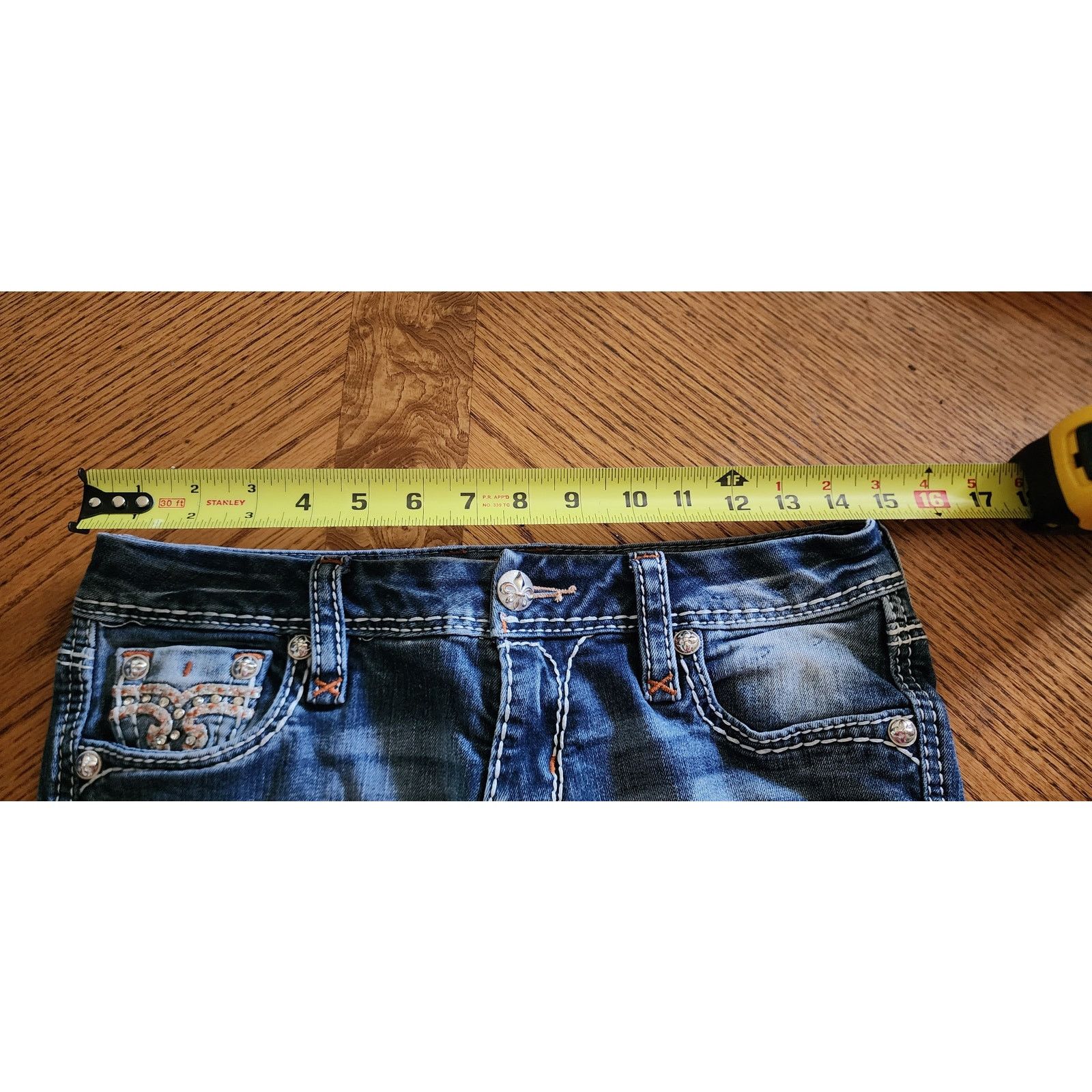 Rock Revival Rock Revival Jeans Women 27EU distressed Mid-Rise Rhinestone Size 30" / US 8 / IT 44 - 9 Thumbnail