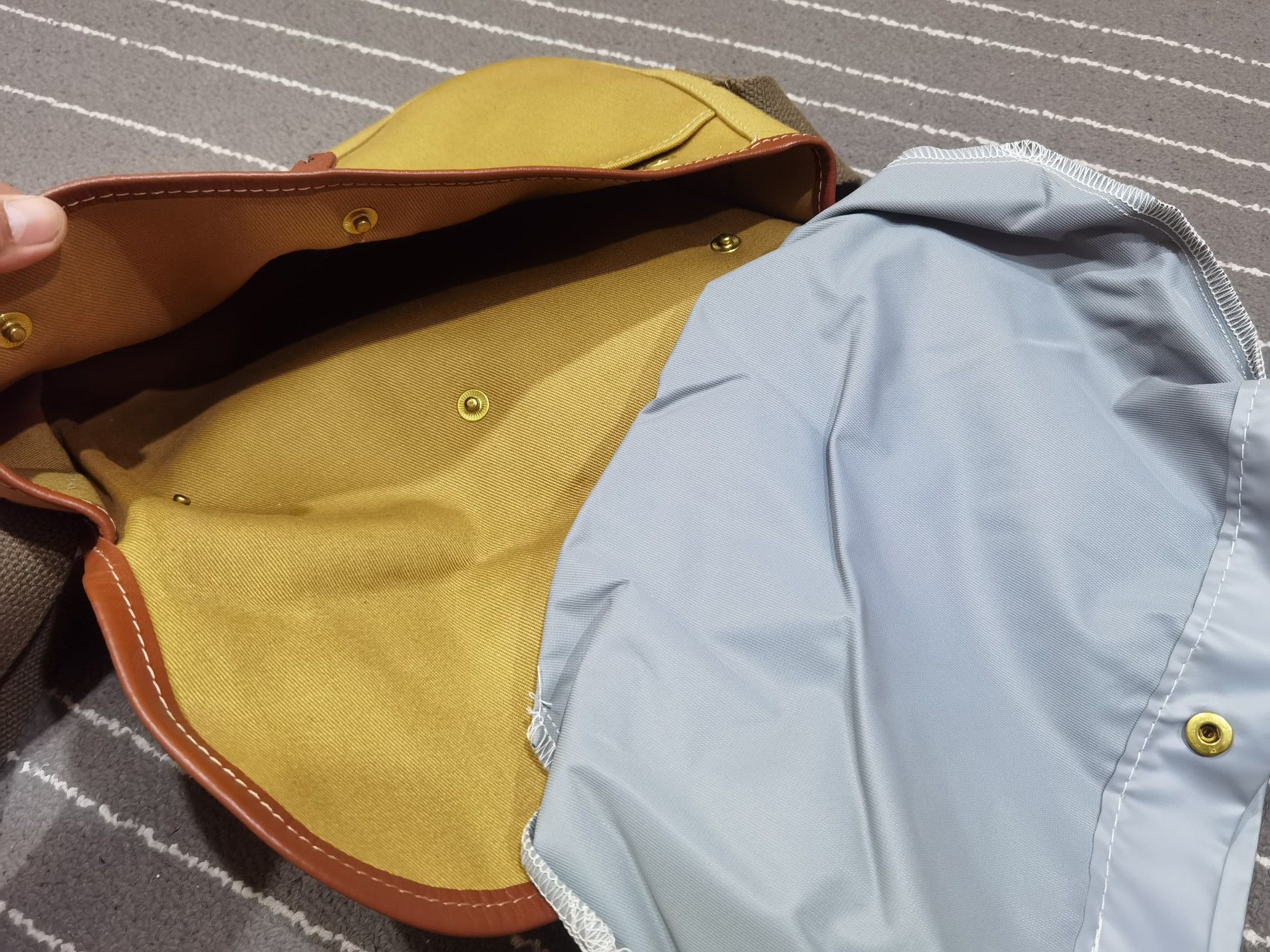Barbour Barbour LIDDESDALE CANVAS SLING bag handmade Size ONE SIZE - 9 Thumbnail