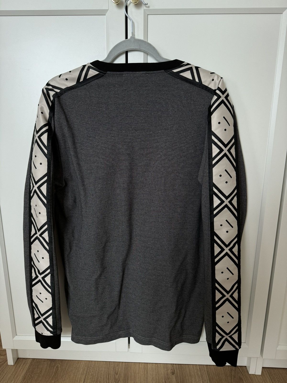 Acne Studios Acne Studios face grey sweatshirt Size US M / EU 48-50 / 2 - 6 Thumbnail
