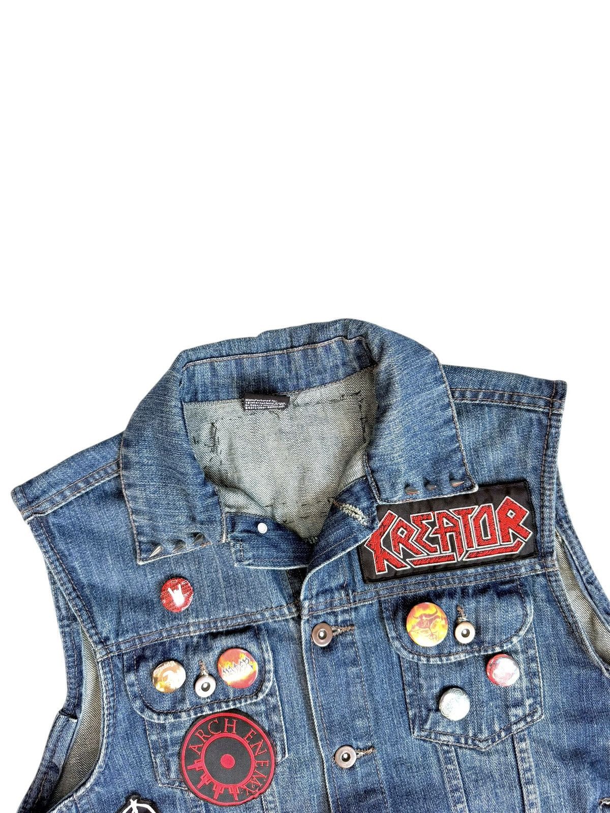 Band Tees Vintage Denim Patched Vest Rock Trash Battle jacket punk Size US M / EU 48-50 / 2 - 3 Thumbnail
