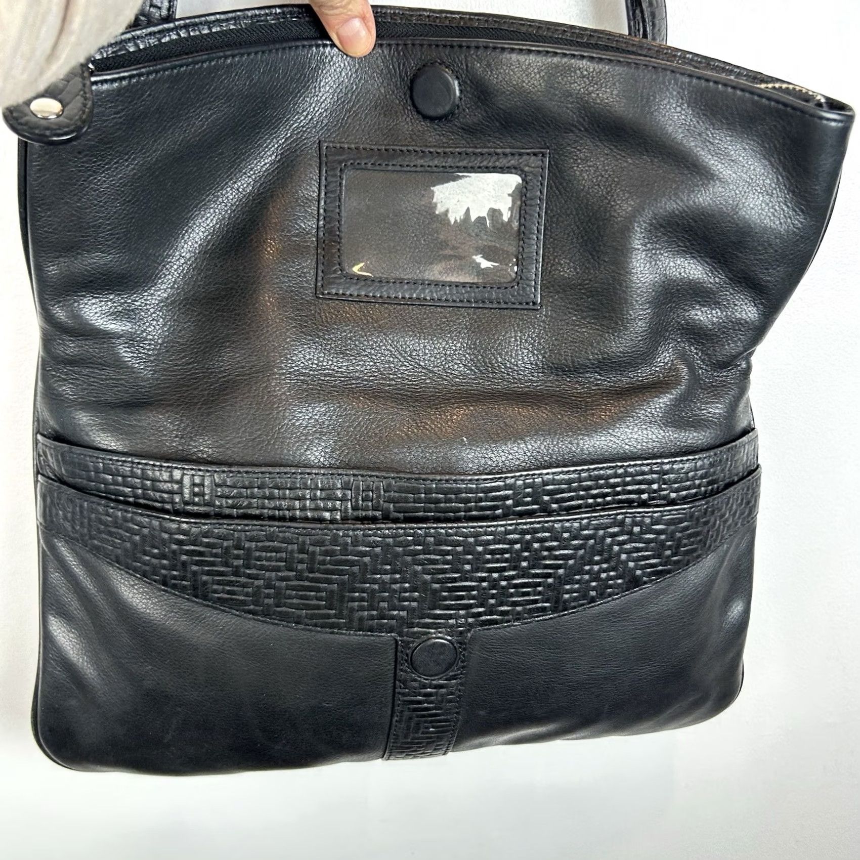Revenge Levenger Crossbody Bag Leather Black Pebble 13W 8H 3D Women's Medium Folding Adjustable Strap Size ONE SIZE - 7 Thumbnail