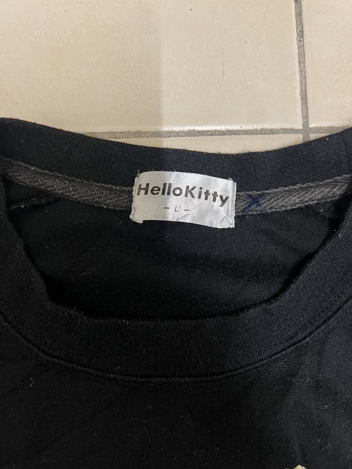 Anime × Japanese Brand Hello Kitty Big Logo Tee Size M / US 6-8 / IT 42-44 - 6 Thumbnail
