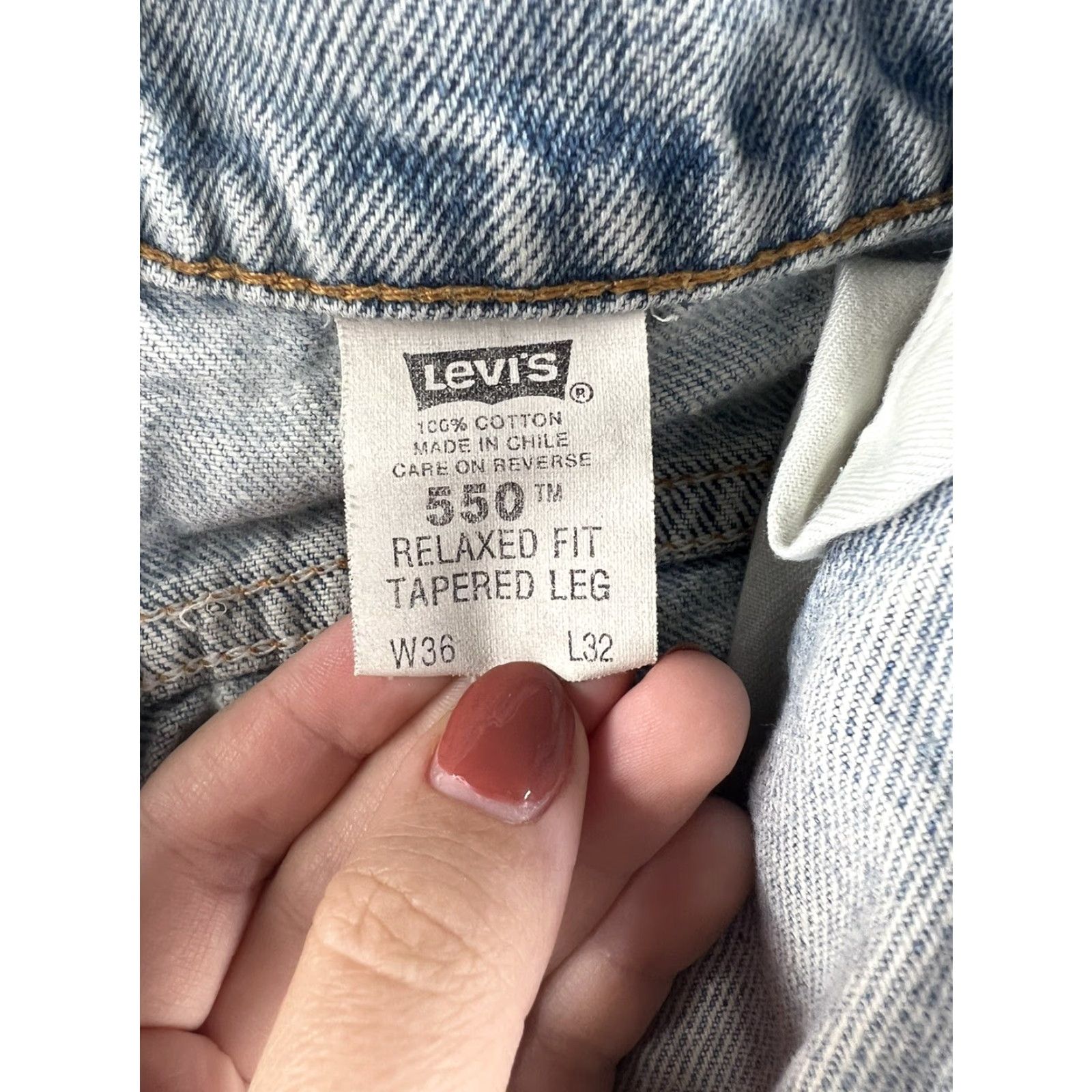 Levi's VINTAGE Levi's 550 Jeans Mens 34x30 Relaxed Mid Blue Denim, Relaxed Fit, Regular, 34 Inseam, Light Wash Blue, Levi's, Jeans, Men Size US 34 / EU 50 - 7 Thumbnail
