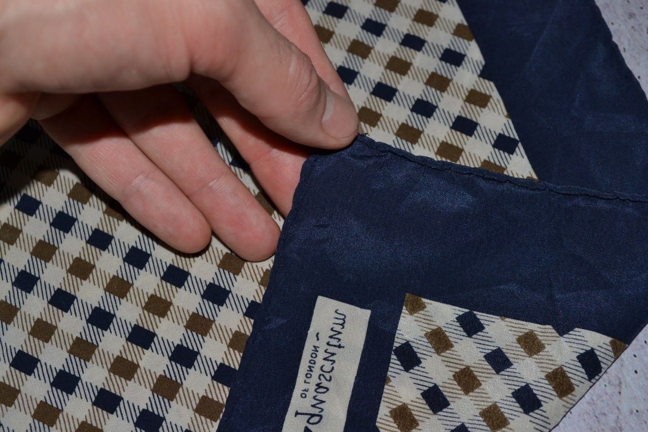 Aquascutum Aquascutum Silk scarf Vintage Size ONE SIZE - 6 Thumbnail