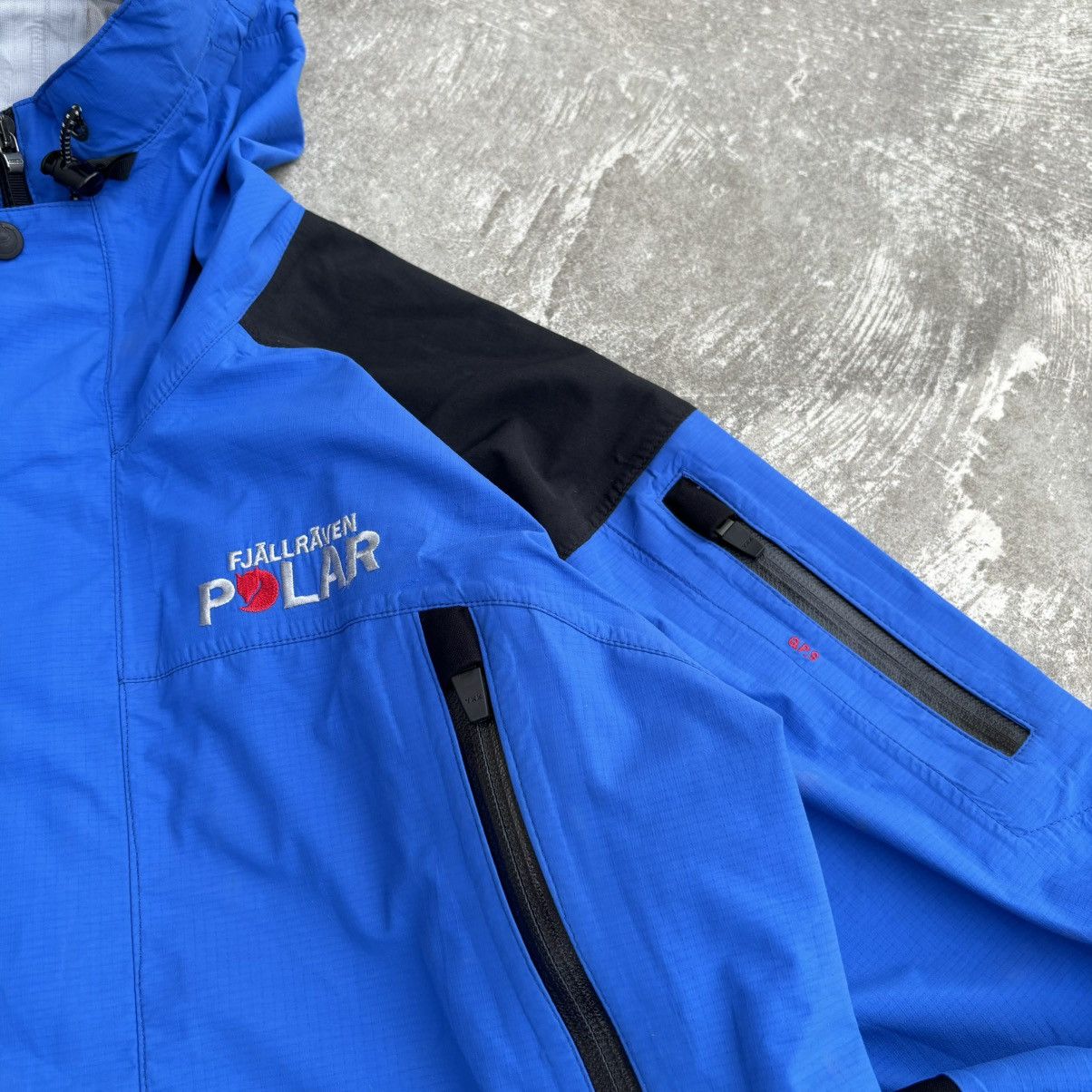 Fjallraven × Goretex × Vintage Vintage Fjallraven Polar 90s outdoor jacket Size US M / EU 48-50 / 2 - 2 Thumbnail