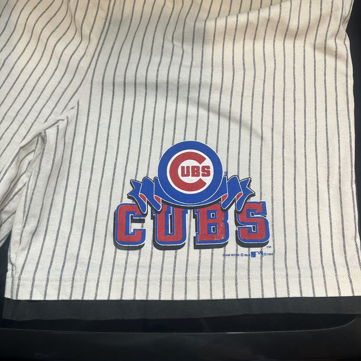 MLB × Vintage Vintage 90s Chicago Cubs Pinstripe Shorts Size US 38 / EU 54 - 2 Thumbnail