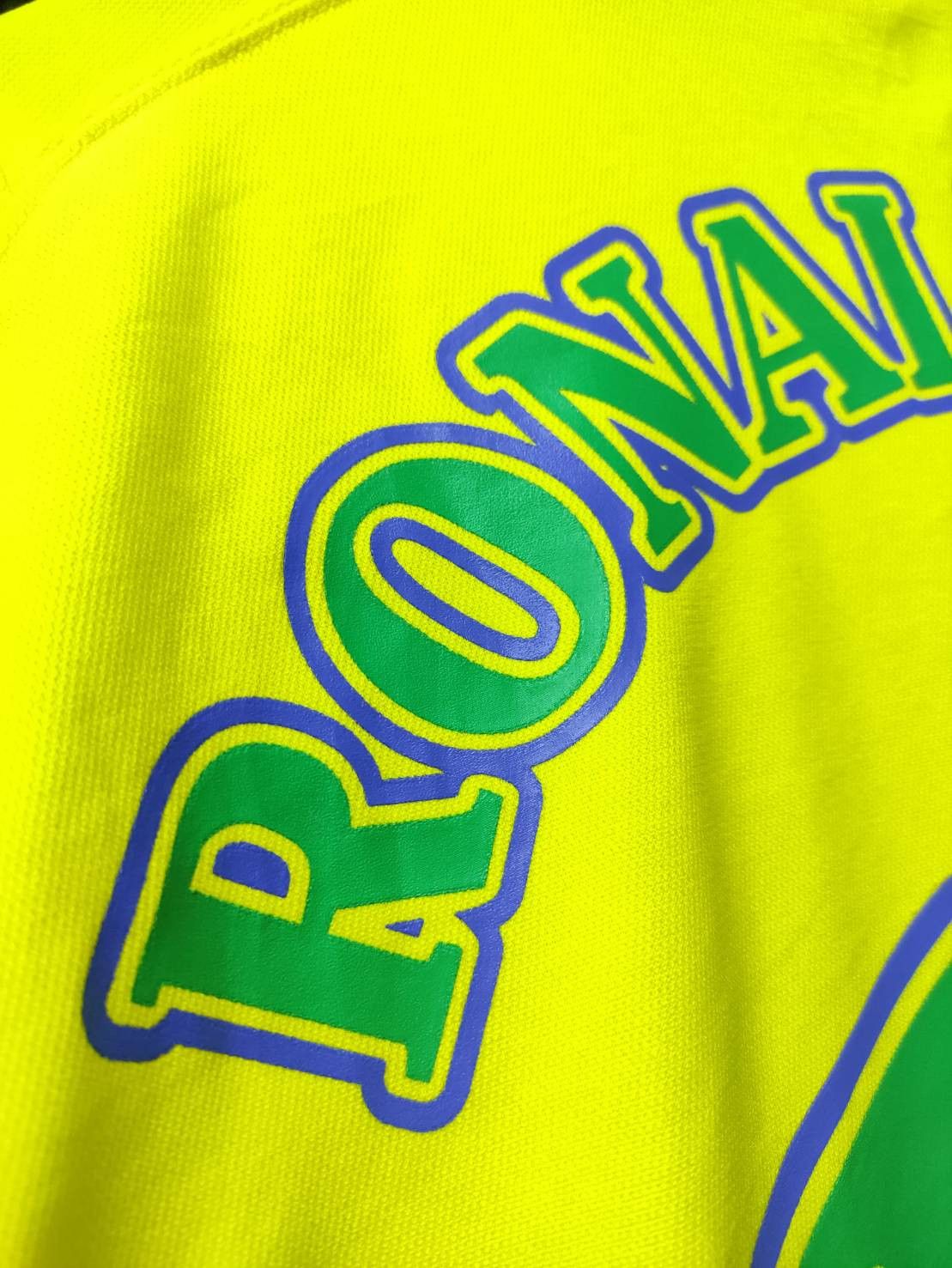 Vintage Vtg 00's Brasil " Ronaldinho No.10 " 5 Time World Champion Size US XL / EU 56 / 4 - 11 Thumbnail