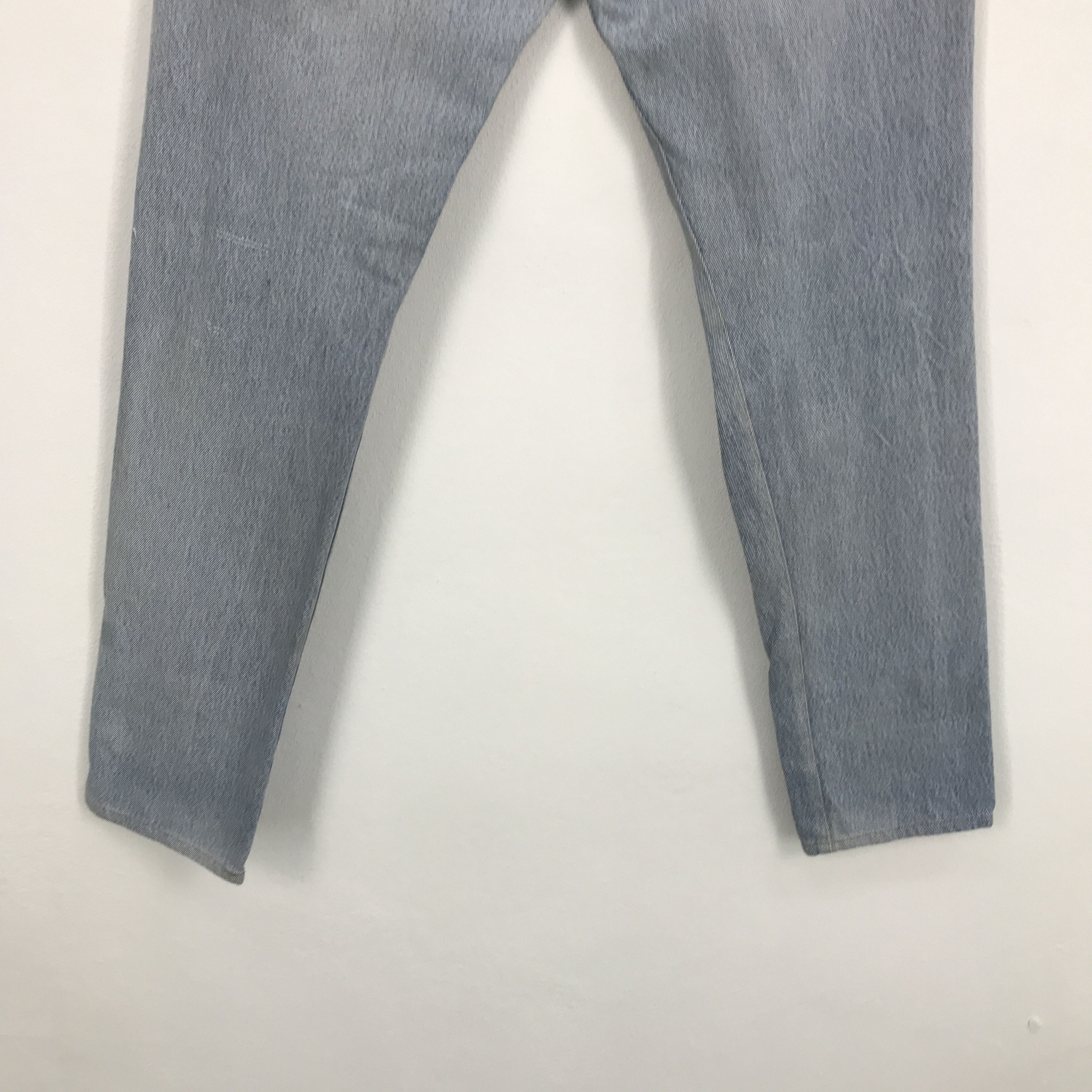 Levi's × Levi's Vintage Clothing Vtg Levi's 501 Ripped distressed Denim jeans pants Size US 31 - 6 Thumbnail