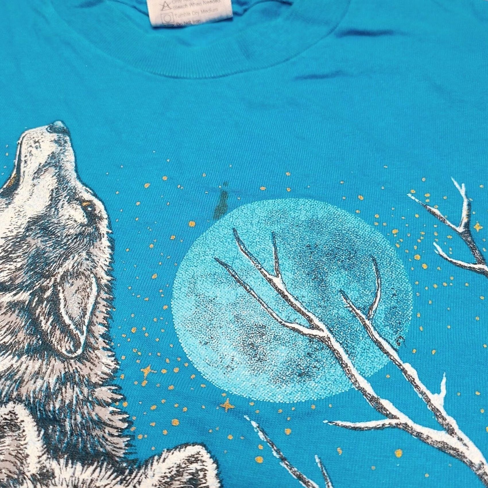 Hanes VINTAGE ARIZONA Wolf Wildlife Nature T-Shirt Hanes Men’s Size LARGE Blue Graphic Print Crew Neck Short Sleeve 1987 1980s Mens Size US L / EU 52-54 / 3 - 7 Thumbnail