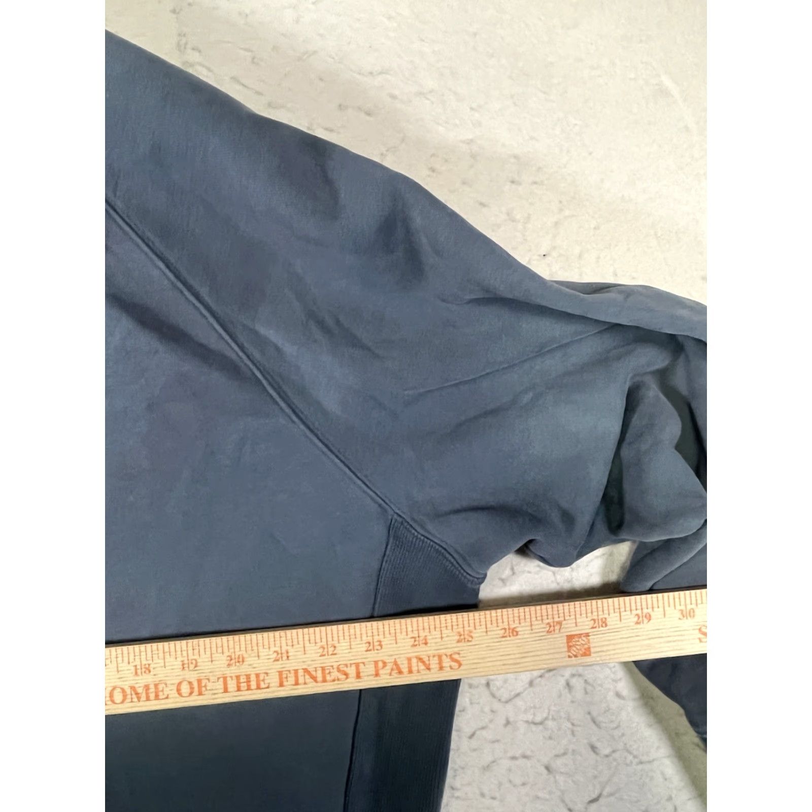 Vuori Vuori Sweatshirt Pullover Gray Crew Neck Men Size M See All Pictures Flaws Size US M / EU 48-50 / 2 - 3 Thumbnail