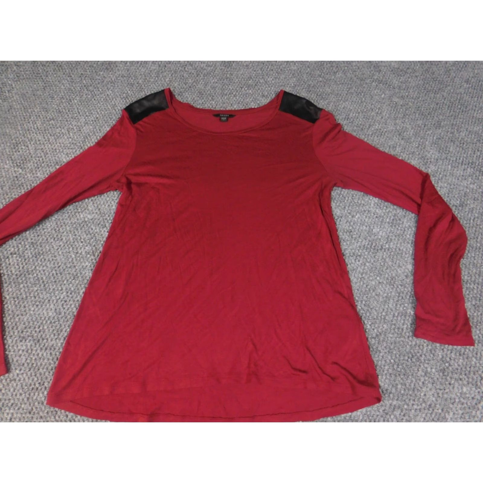 Guess GUESS Blouse Shirt Womens Small Red Long Sleeve Pullover Stretch Collared Casual Rayon Down Regular Shape Basic Size S Size S / US 4 / IT 40 - 3 Thumbnail