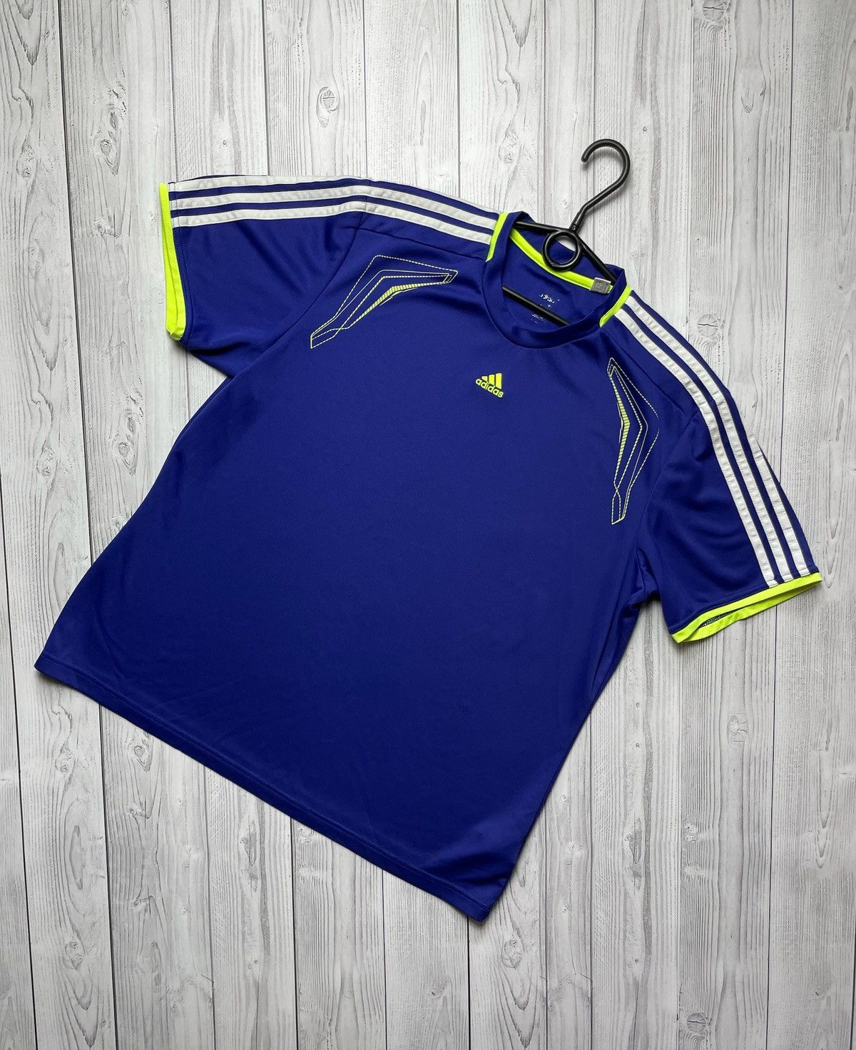 Adidas × Vintage Vintage adidas x David Beckham soccer jersey logo size M Size US M / EU 48-50 / 2 - 1 Thumbnail