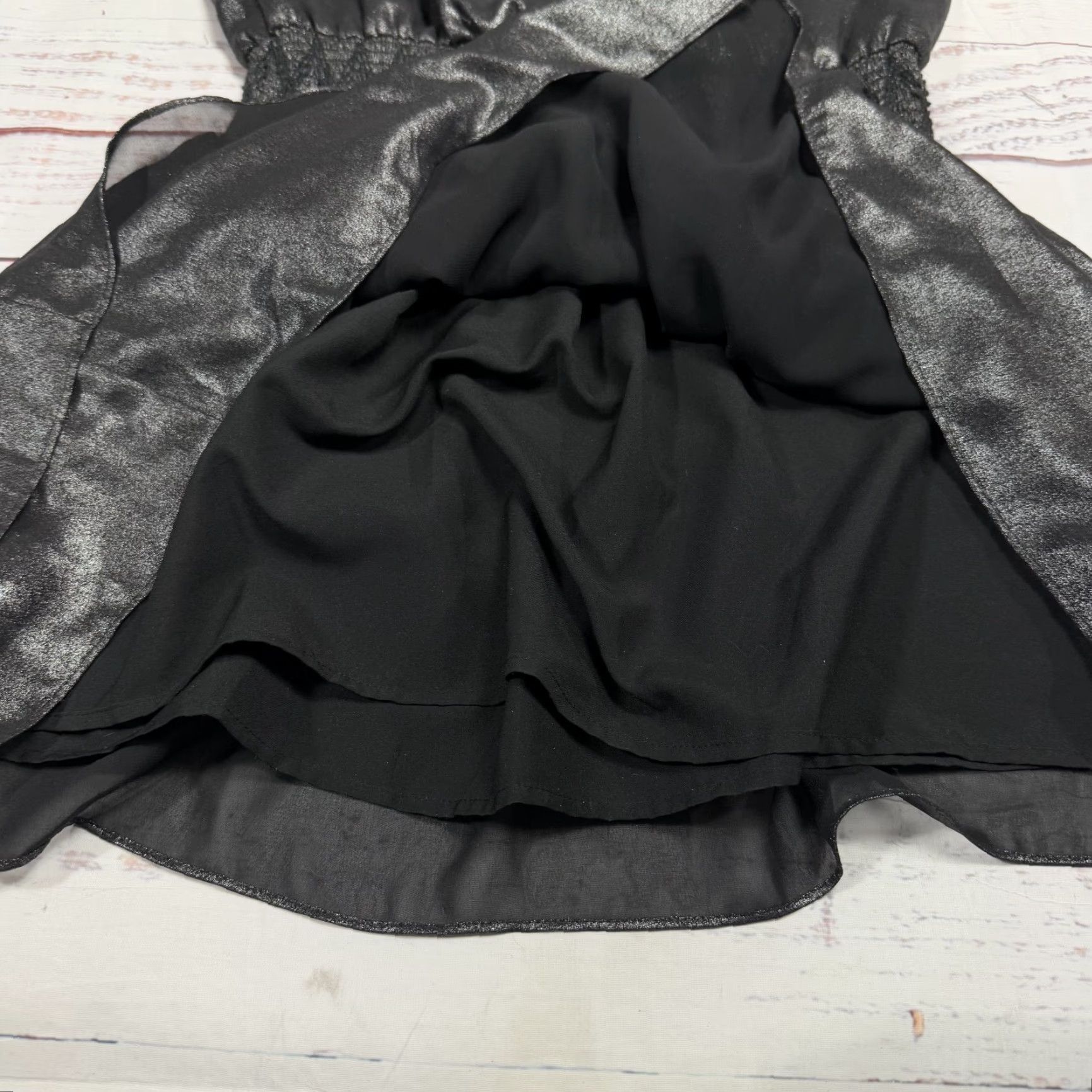 Banana Republic Banana Republic Black Shimmer Mini Dress Tiered Ruffle Smocked Petite 00P New Size XXS / US 00 / IT 34 - 5 Thumbnail