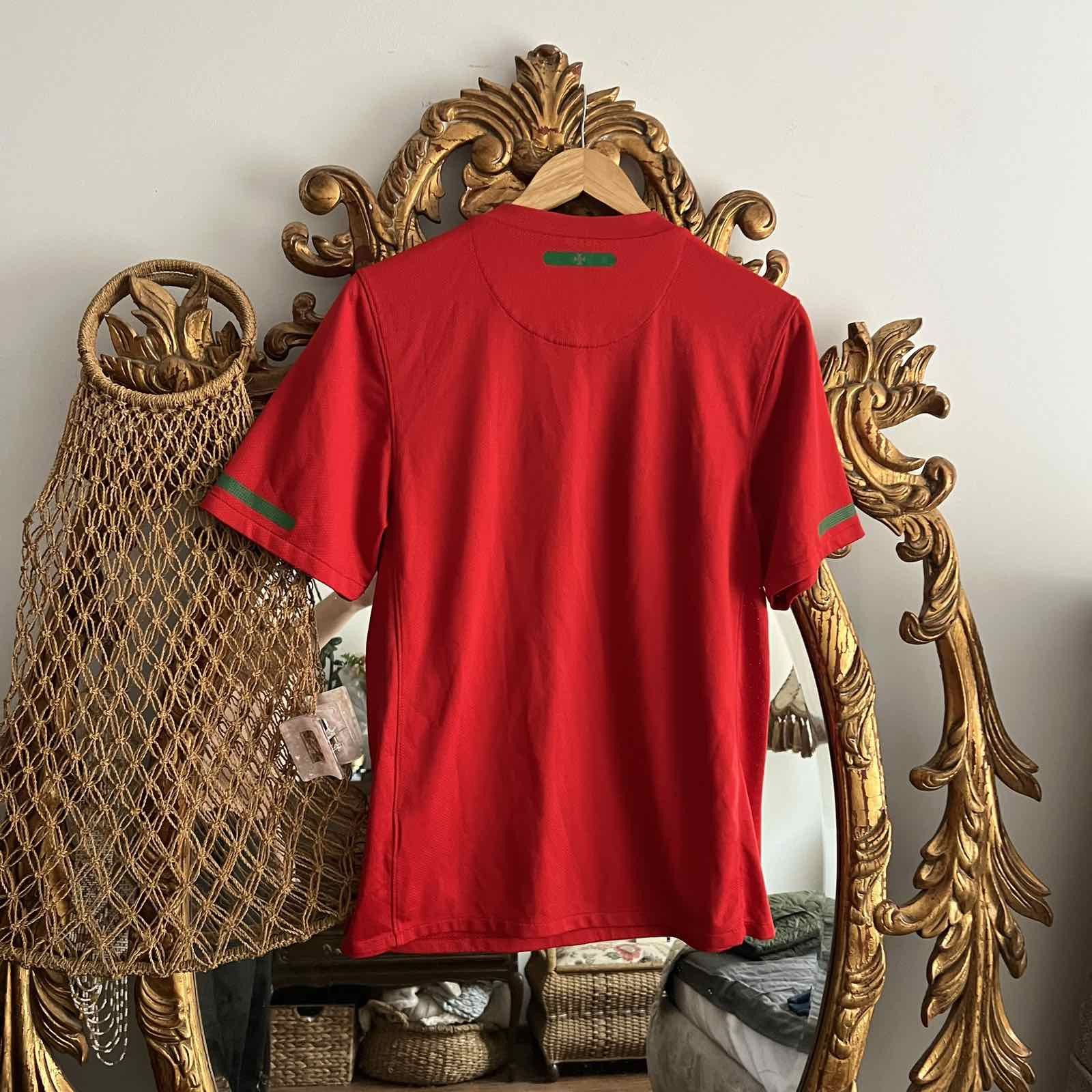 Nike Vintage Nike Y2K Portugal Home jersey Jersey 2010-11 Size US S / EU 44-46 / 1 - 2 Thumbnail
