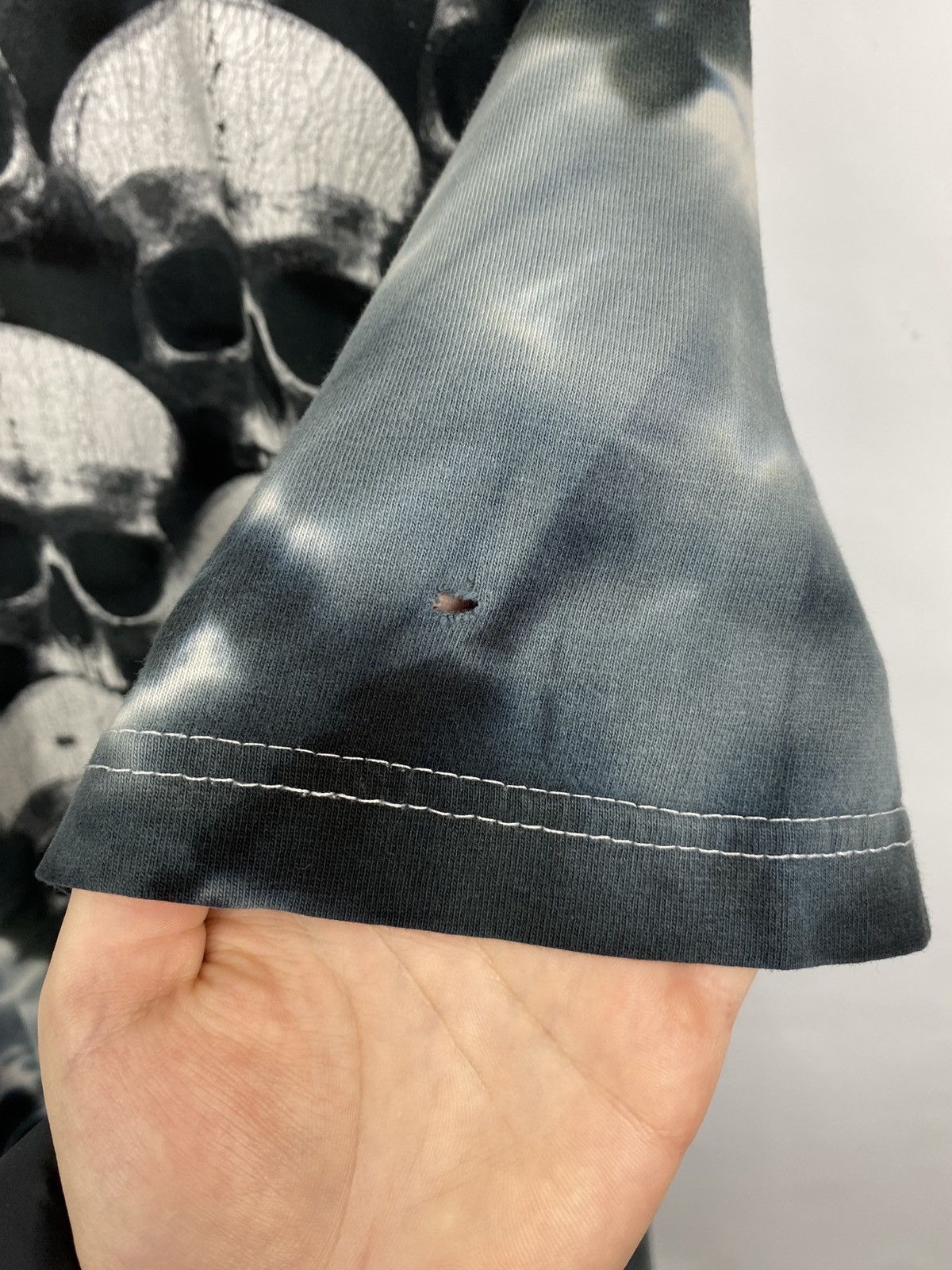 Liquid Blue 💀 Vintage 90s Skull Death All Over Print Y2K Retro Rare Hype Size US XL / EU 56 / 4 - 7 Thumbnail