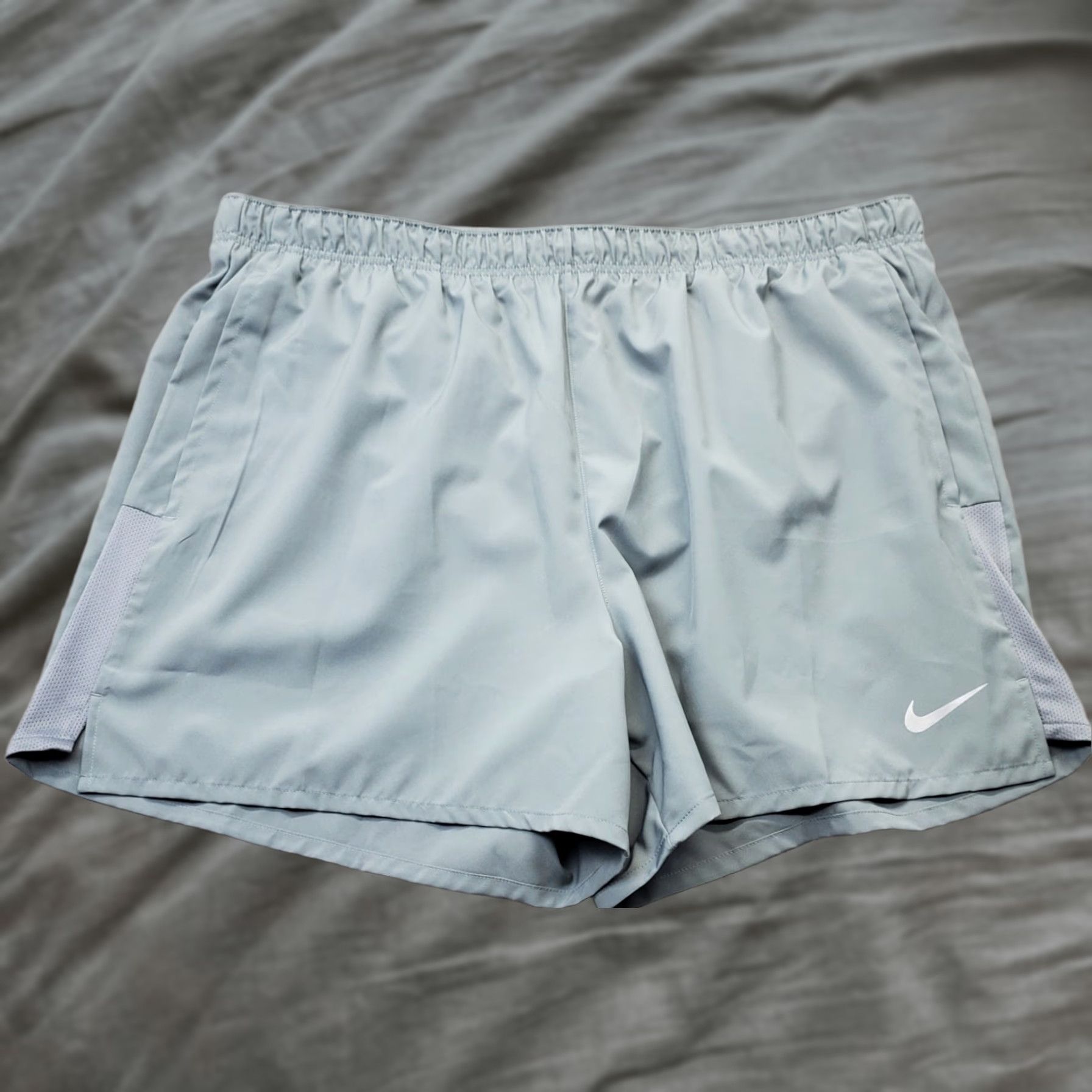 Nike Nike Dri-FIT Challenger Shorts Mens XXL Gray Slit Size US 39 - 1 Thumbnail