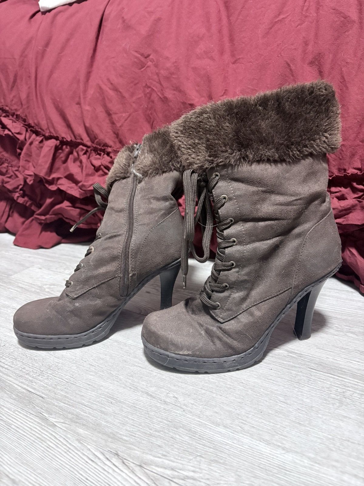 Le Chateau Brown Fur Heel Boots Size US 7.5 / IT 37.5 - 1 Thumbnail