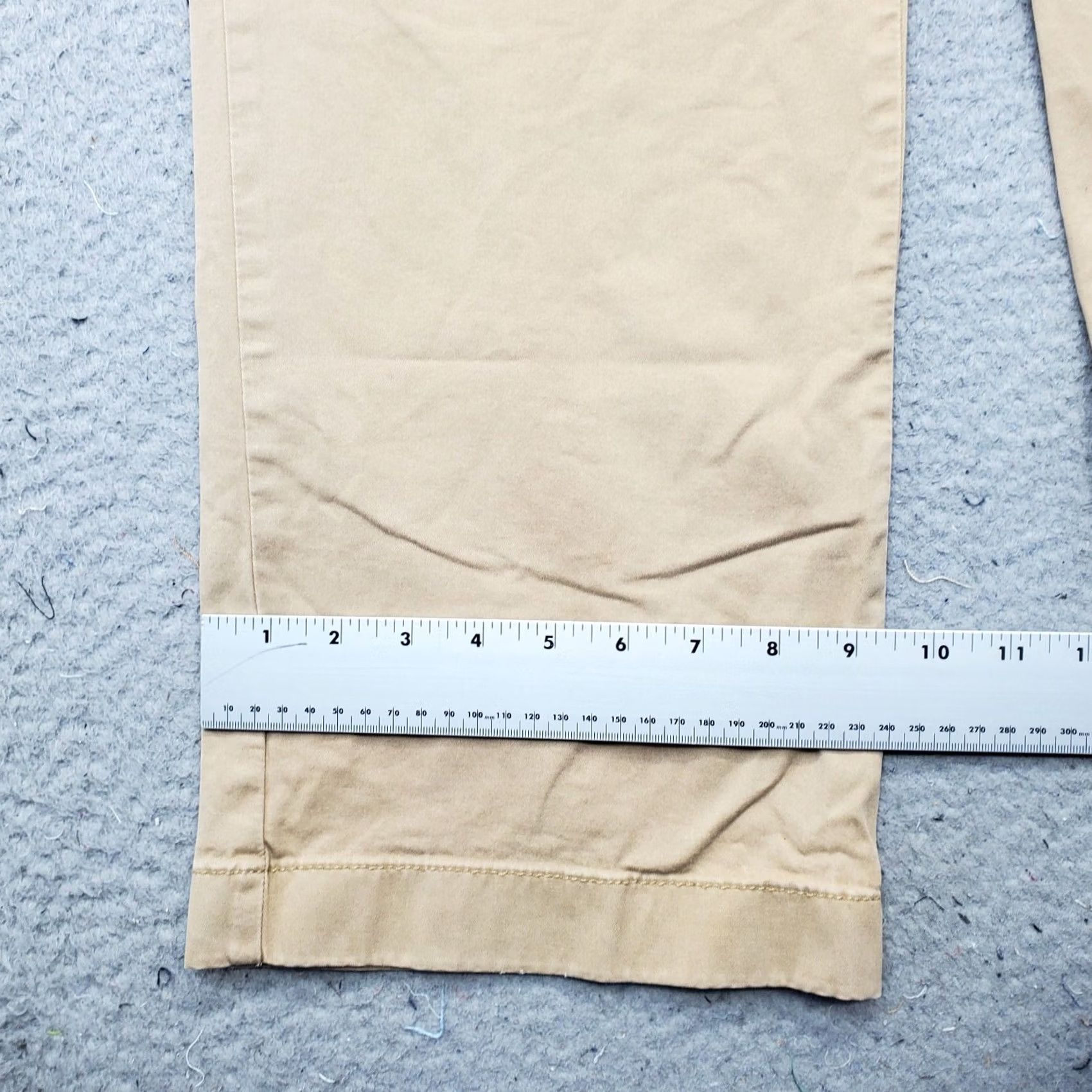 Vintage L.L. Bean Mens Chino Pants: 44 Tan Cotton Slacks Stretch Low Waist Standard Fit, Inseam 30, Flat Front, Regular, 40" Outseam, Vintage: No Size US 44 / EU 60 - 5 Thumbnail