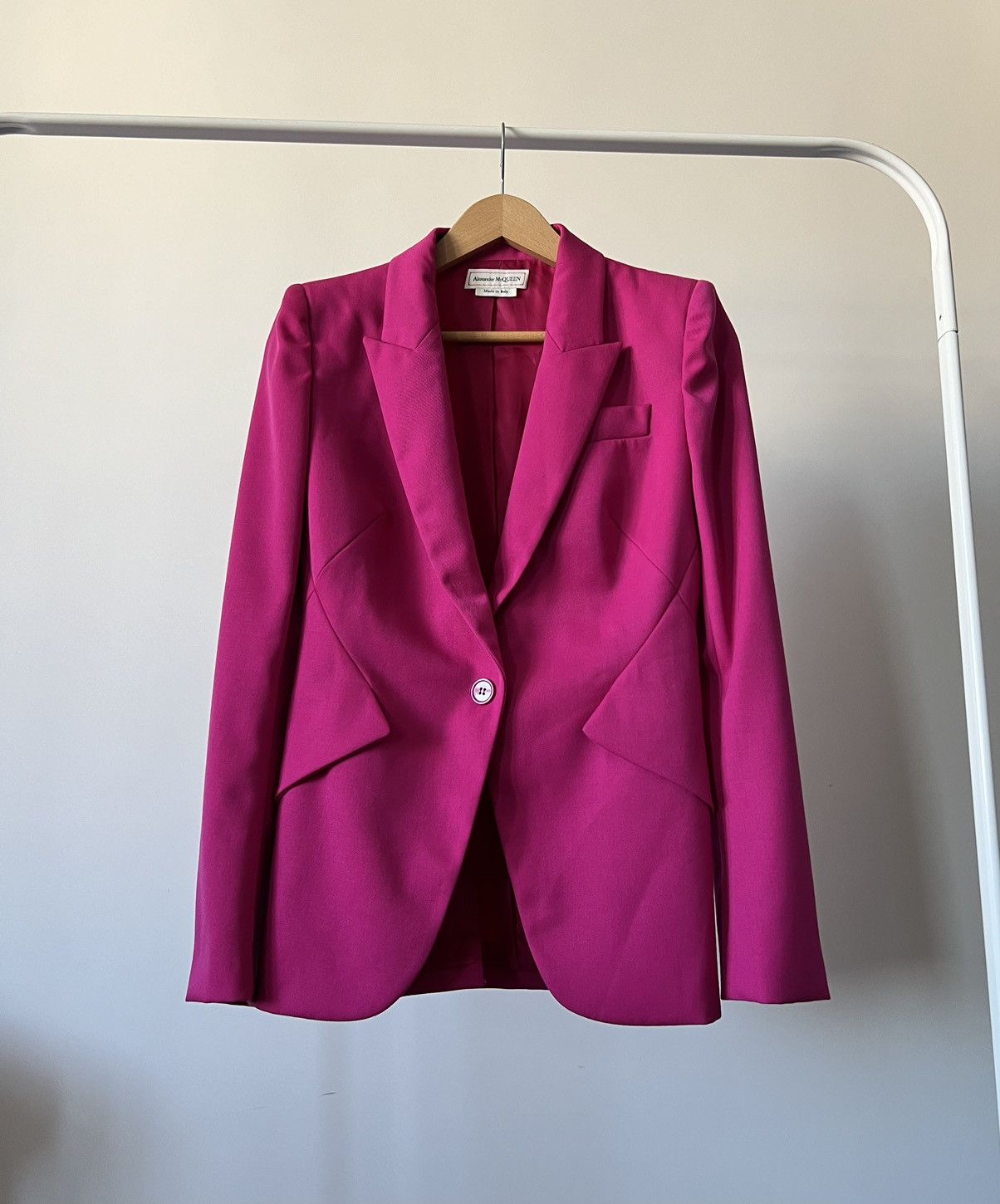Alexander McQueen ALEXANDER MCQUEEN SHOULDER ONE BUTTON JACKET PINK 3000$ RRP Size M / US 6-8 / IT 42-44 - 16 Thumbnail