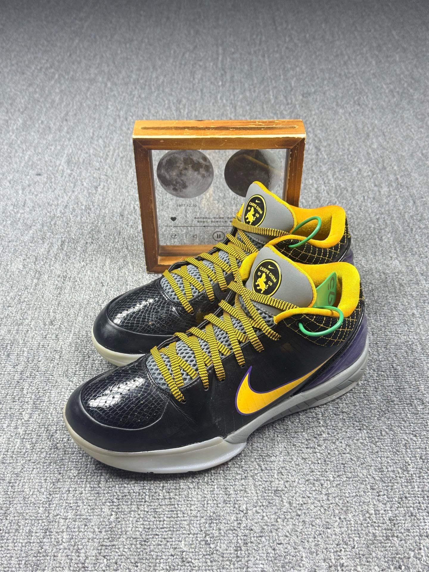 Nike Nike KOBE4 Lowtop Sneakers 11 Men Size US 11 / EU 44 - 1 Thumbnail