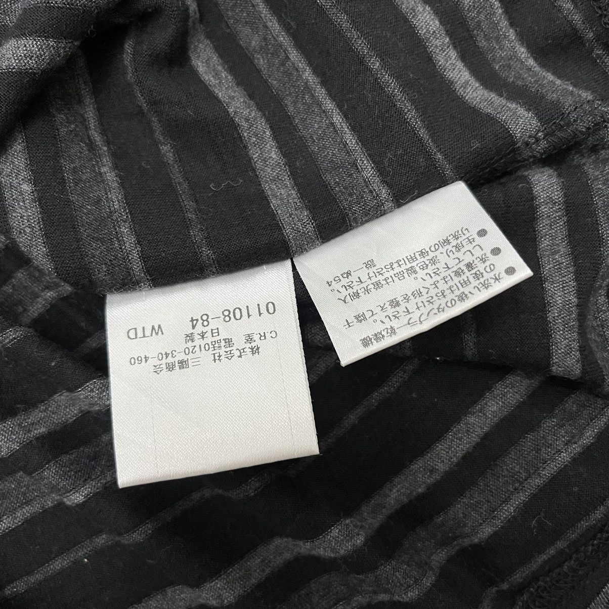 Burberry Burberry Black Label Striped Small Logo Long Tee Size US L / EU 52-54 / 3 - 5 Thumbnail