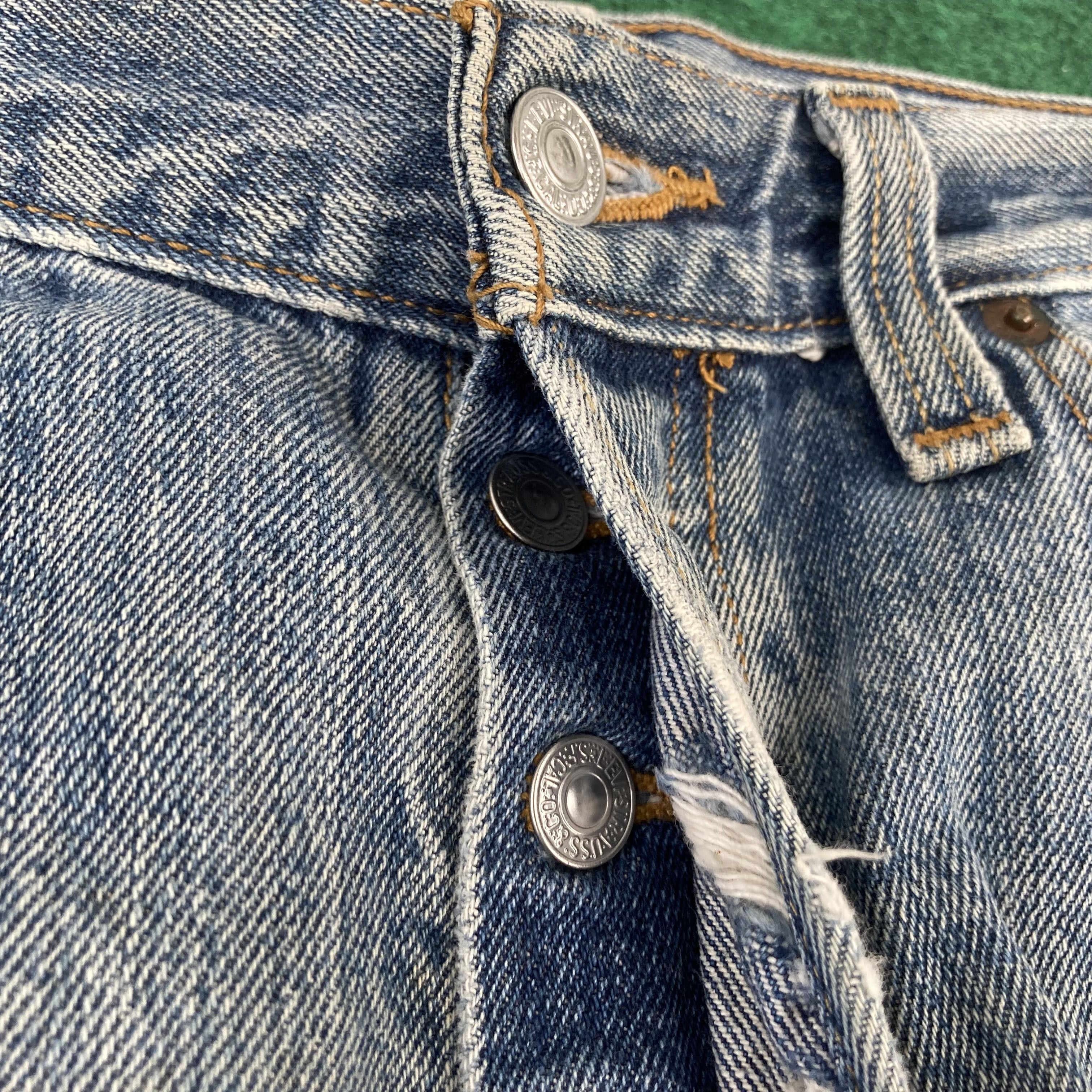 Levi's × Vintage Vtg Levis 501 Ripped Stains Button Fly Blue Denim Jeans Size US 34 / EU 50 - 4 Thumbnail