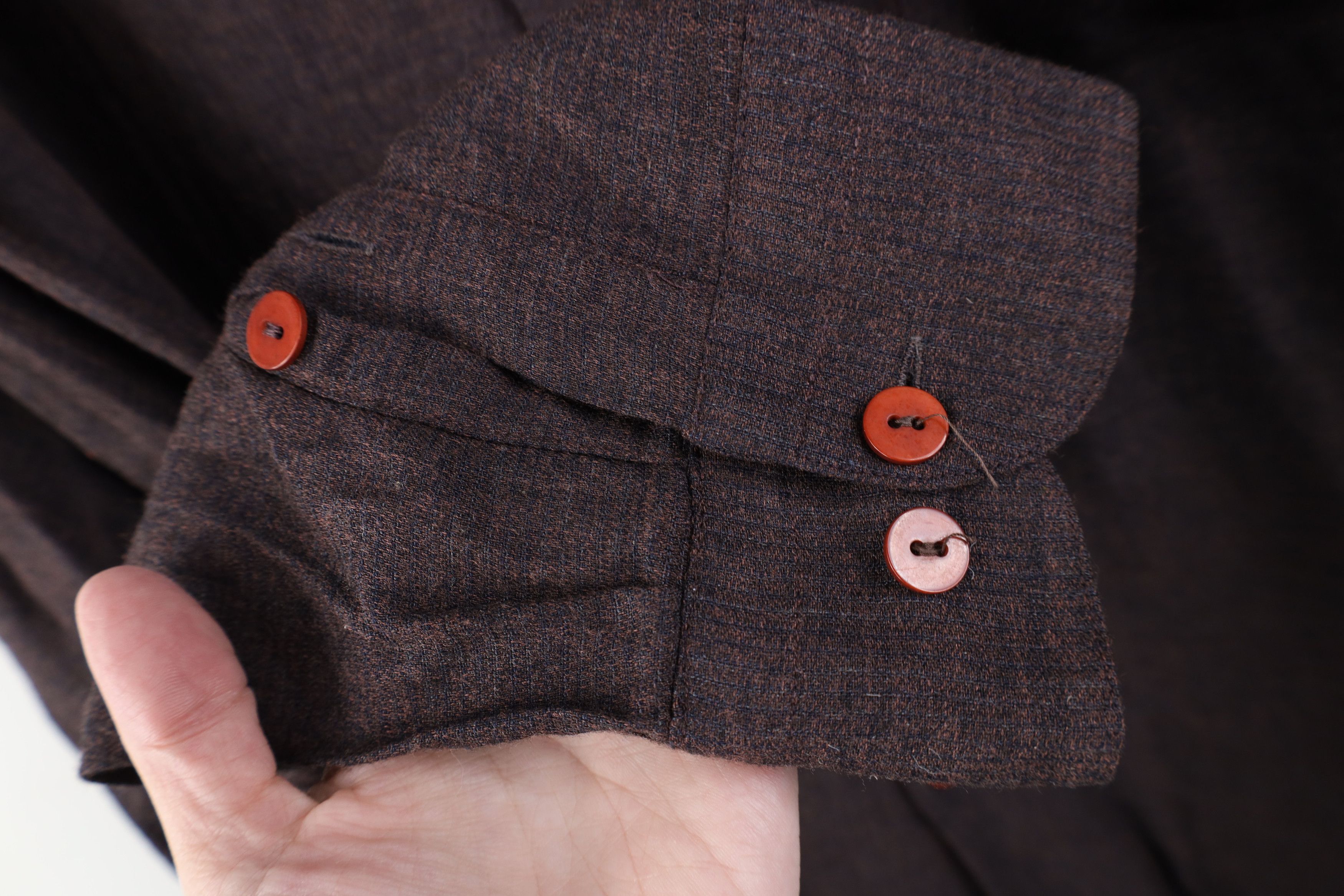 Vintage Vintage 90s Streetwear Rayon Gabardine Button Down Shirt Size US L / EU 52-54 / 3 - 11 Thumbnail