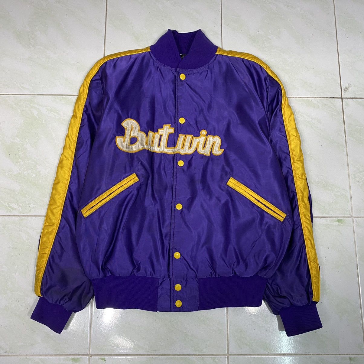 Toyo Enterprises 🔥VINTAGE SATIN BOMBER JACKET BUTWIN MADE IN USA Size US L / EU 52-54 / 3 - 19 Thumbnail