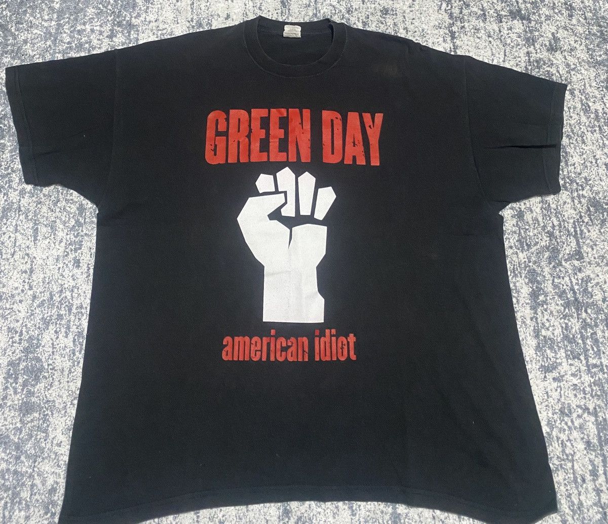 Band Tees Vintage band Green day american idiot big logo 00s Size US XL / EU 56 / 4 - 1 Thumbnail