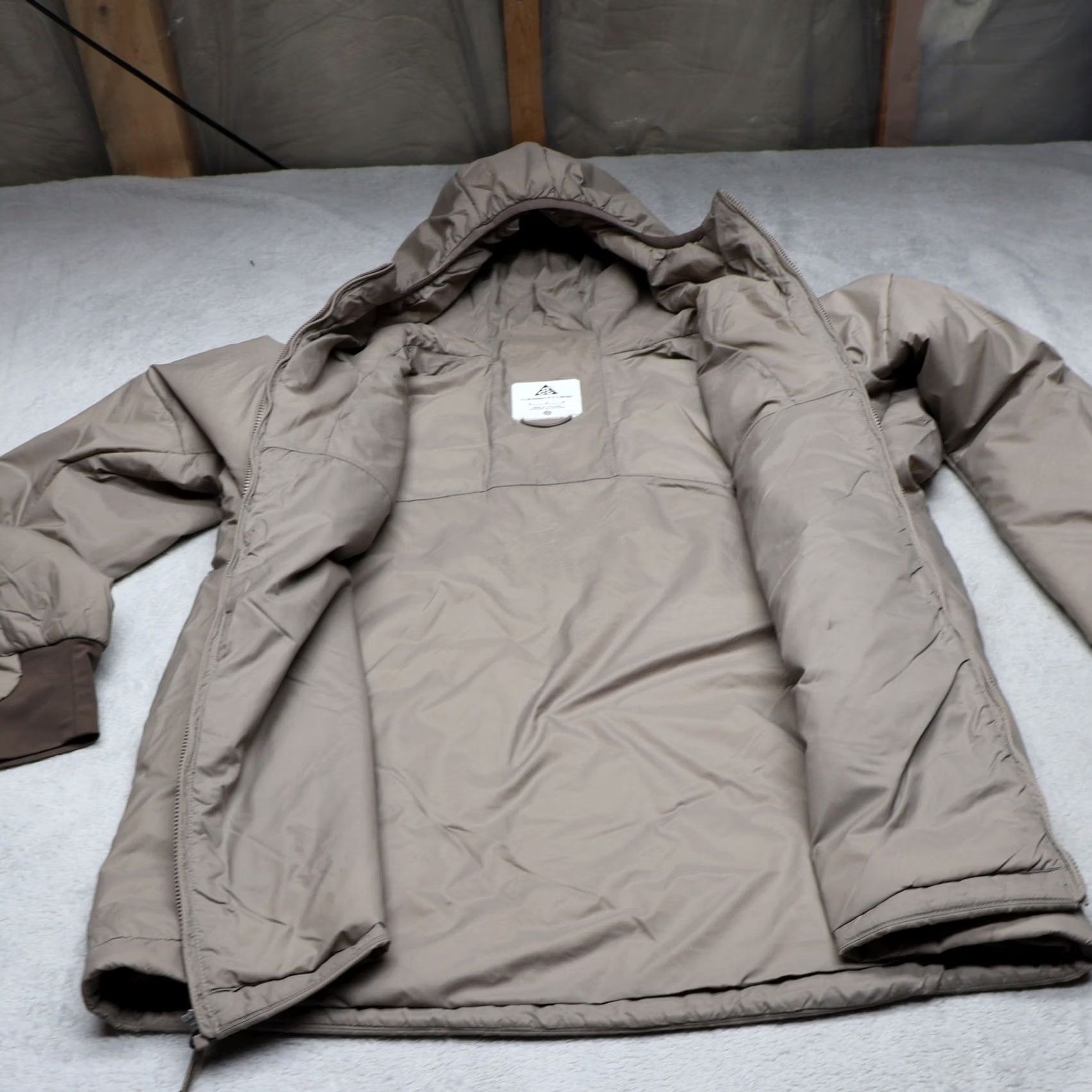 Nike ACG VINTAGE? No — Nike ACG Jacket Womens M Brown Therma-FIT ADV Insulated Rain Light Full Zip Size M / US 6-8 / IT 42-44 - 6 Thumbnail