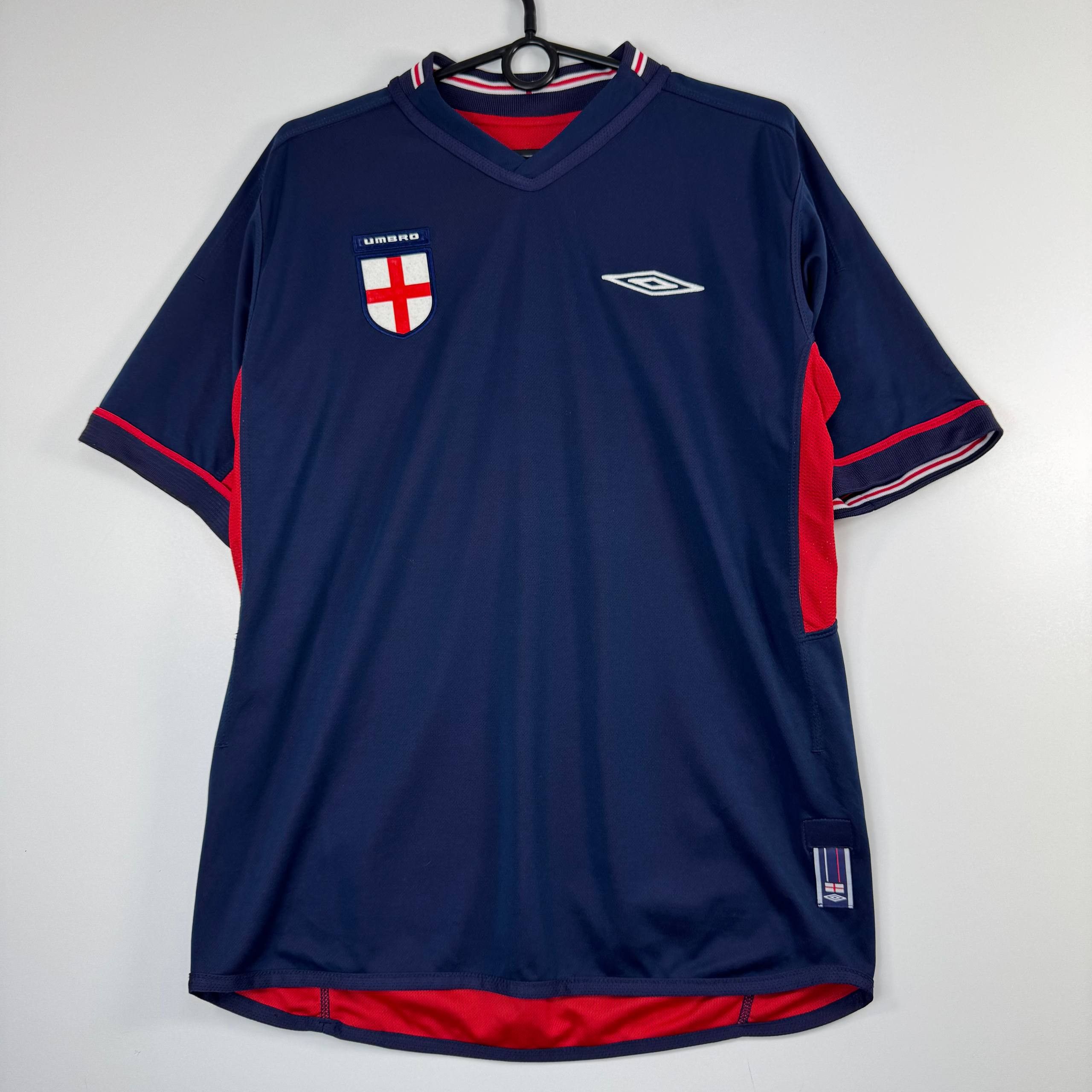 Umbro Umbro England Reversible Jersey Red Navy 2000s Mens Size S Size US S / EU 44-46 / 1 - 4 Thumbnail