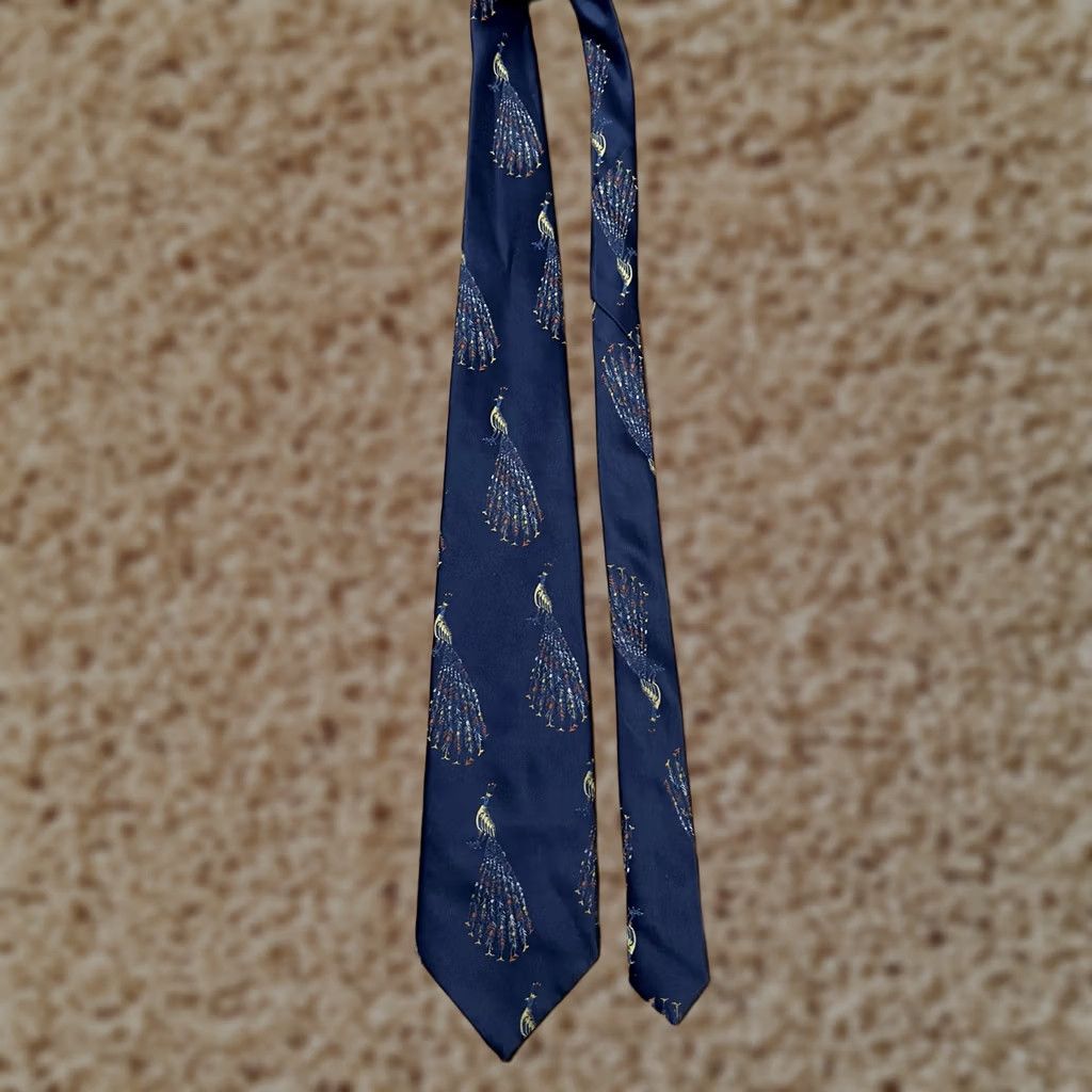 Sears VINTAGE Sears Neck Tie 1970s Peacock Design Navy Blue Mens Size ONE SIZE - 1 Thumbnail