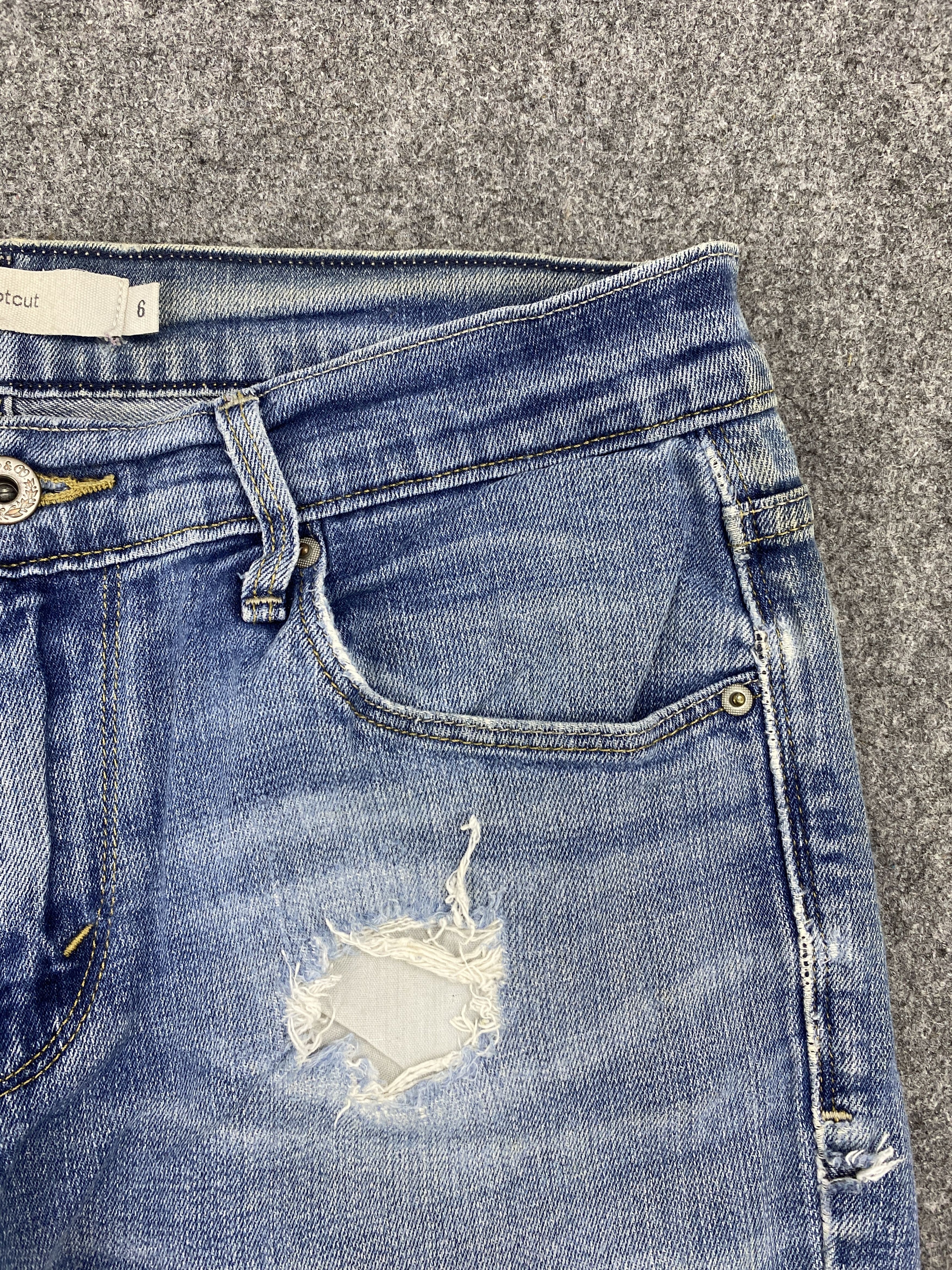 Levi's Vintage Levis 515 Flared Bootcut Faded Blue Jeans S0042 Size 30" / US 8 / IT 44 - 12 Thumbnail